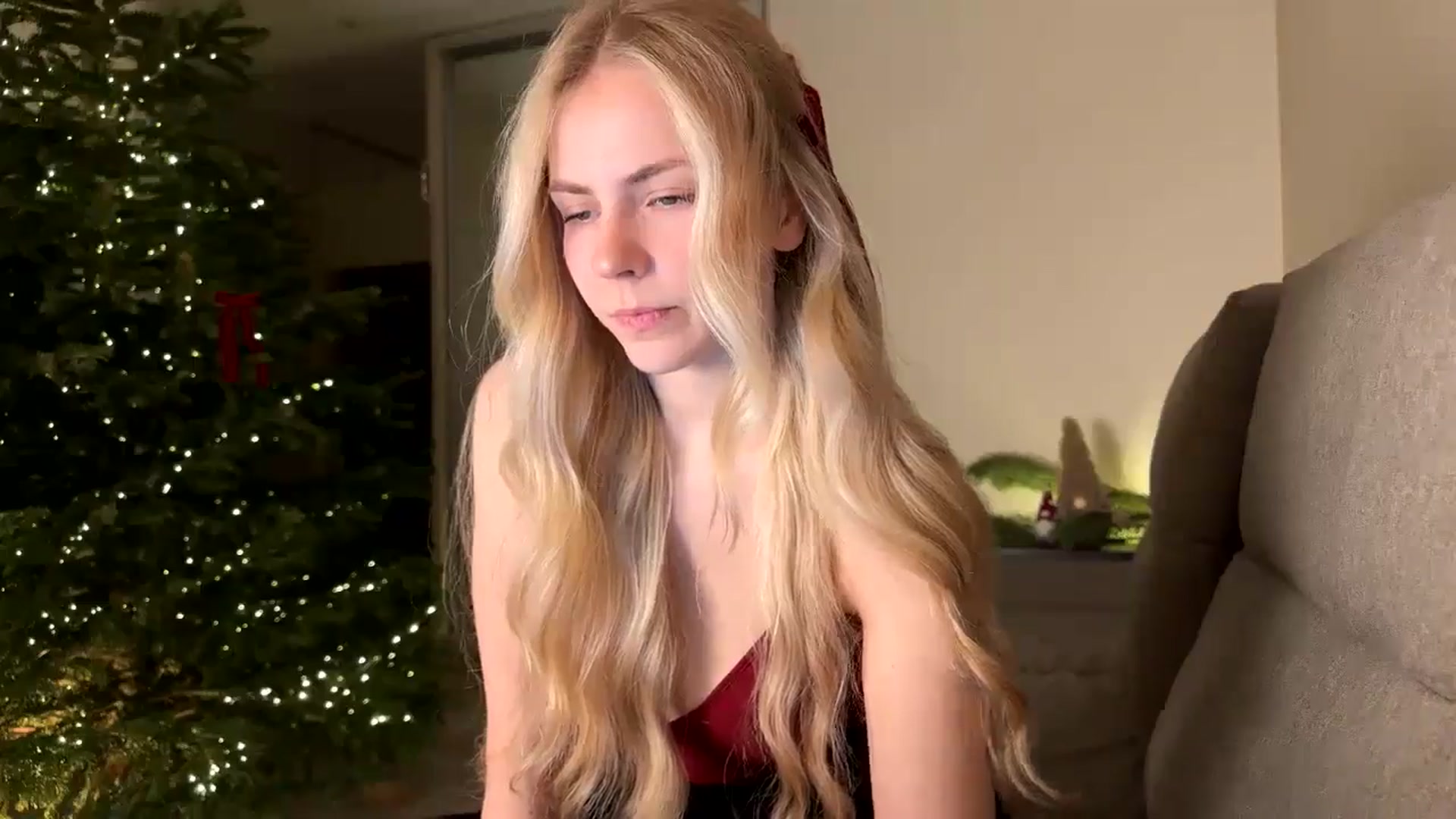 Gallery image thumbnail from Katumy's myfreecams stream on, 12/24/2024, 18:24 image 11 of 20