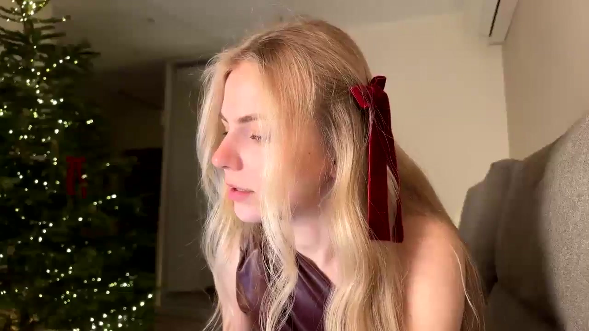 Gallery image thumbnail from Katumy's myfreecams stream on, 12/24/2024, 20:34 image 18 of 20