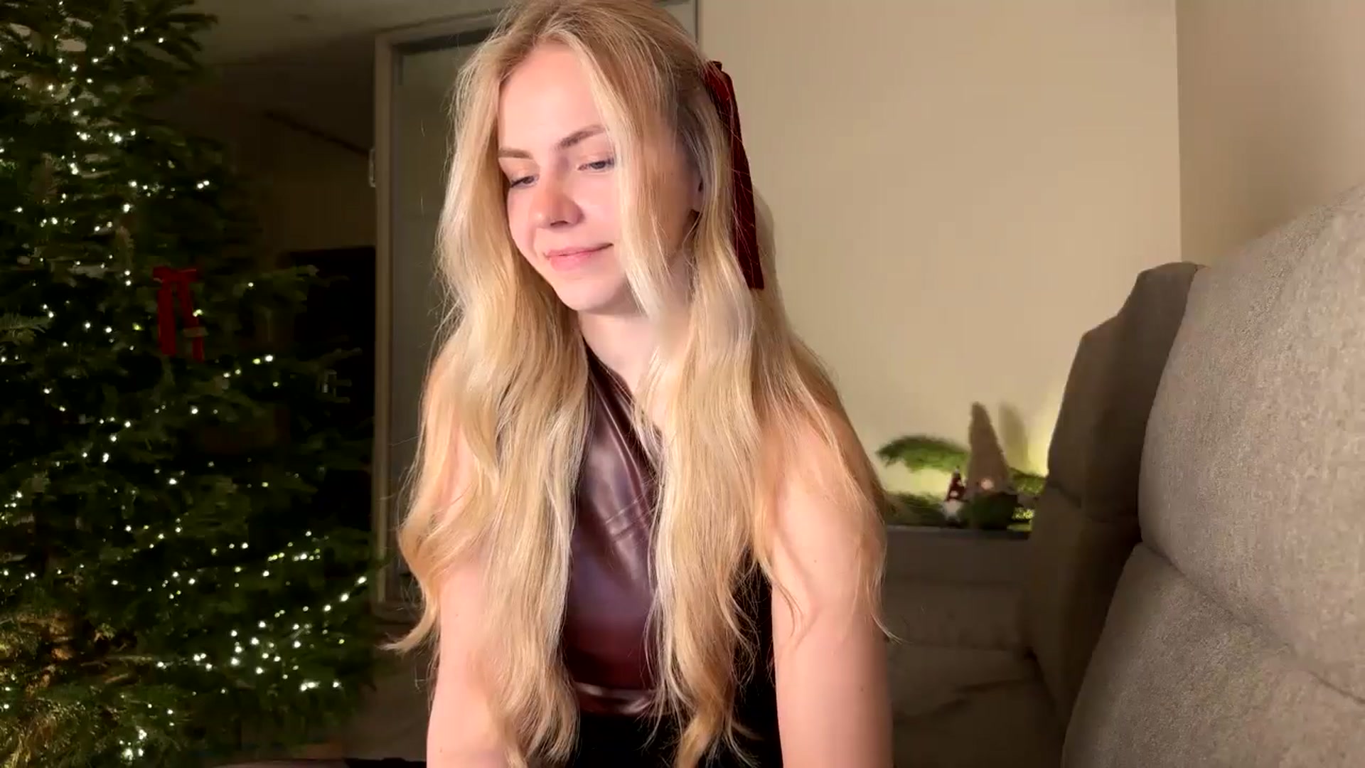 Gallery image thumbnail from Katumy's myfreecams stream on, 12/24/2024, 20:51 image 7 of 20