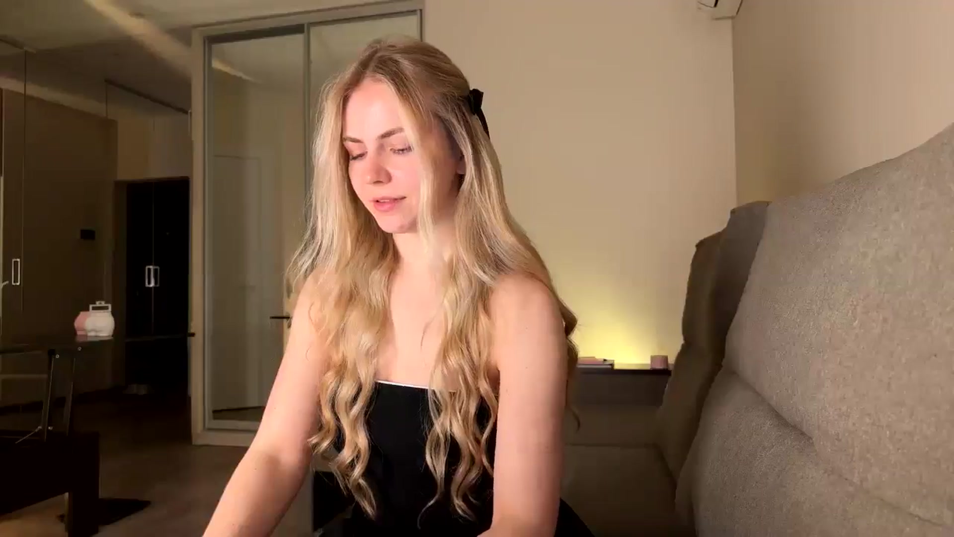 Gallery image thumbnail from Katumy's myfreecams stream on, 02/23/2025, 20:06 image 20 of 20