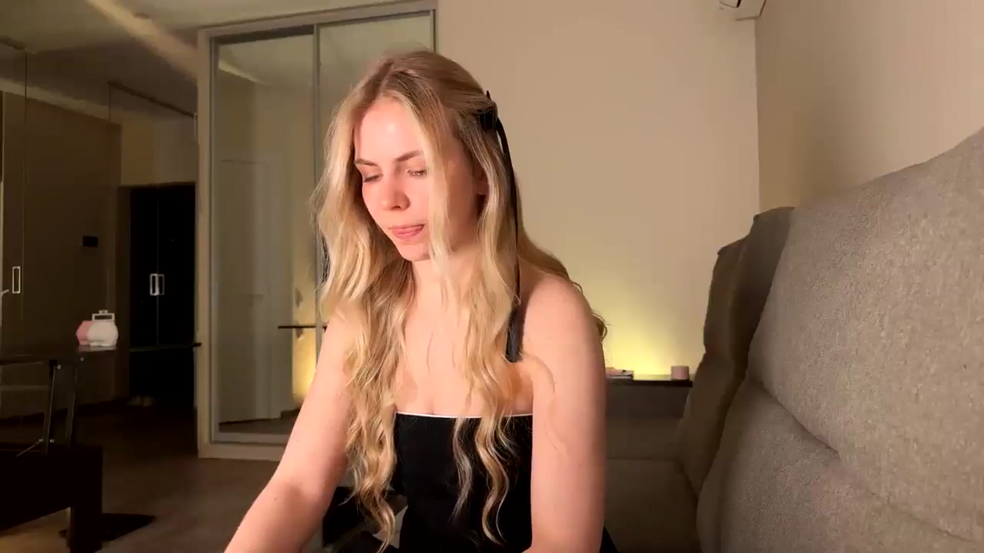 Gallery image thumbnail from Katumy's myfreecams stream on, 02/23/2025, 20:06 image 11 of 20