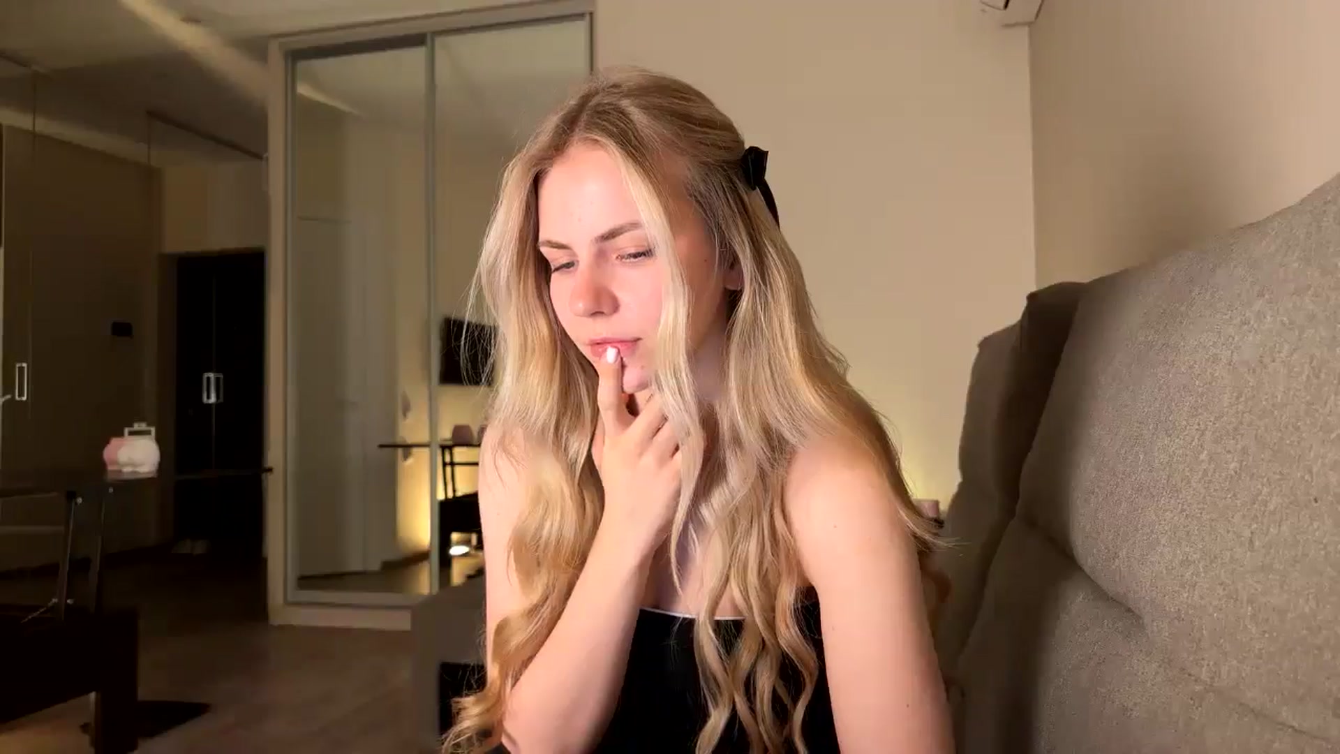 Gallery image thumbnail from Katumy's myfreecams stream on, 02/23/2025, 20:06 image 14 of 20