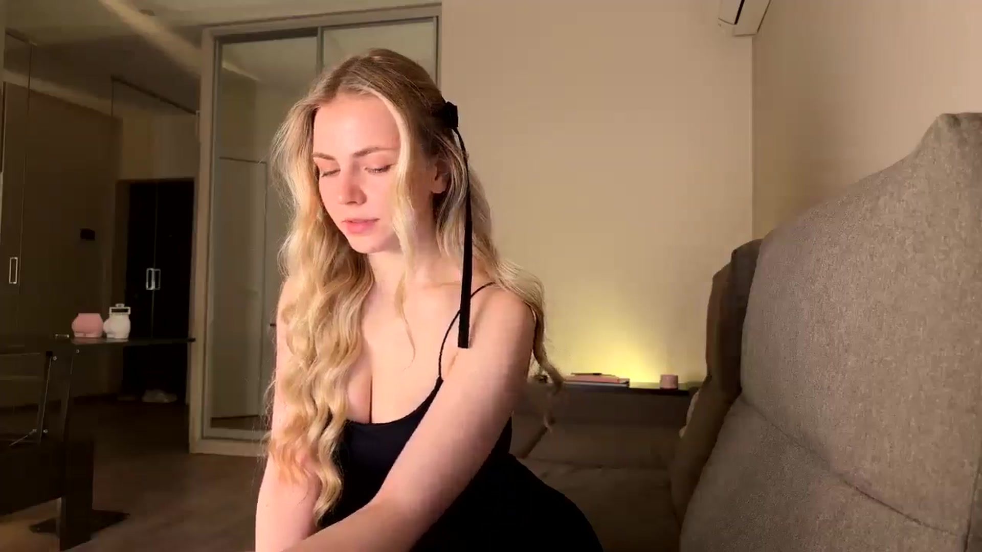 Gallery image thumbnail from Katumy's myfreecams stream on, 02/28/2025, 17:01 image 4 of 20