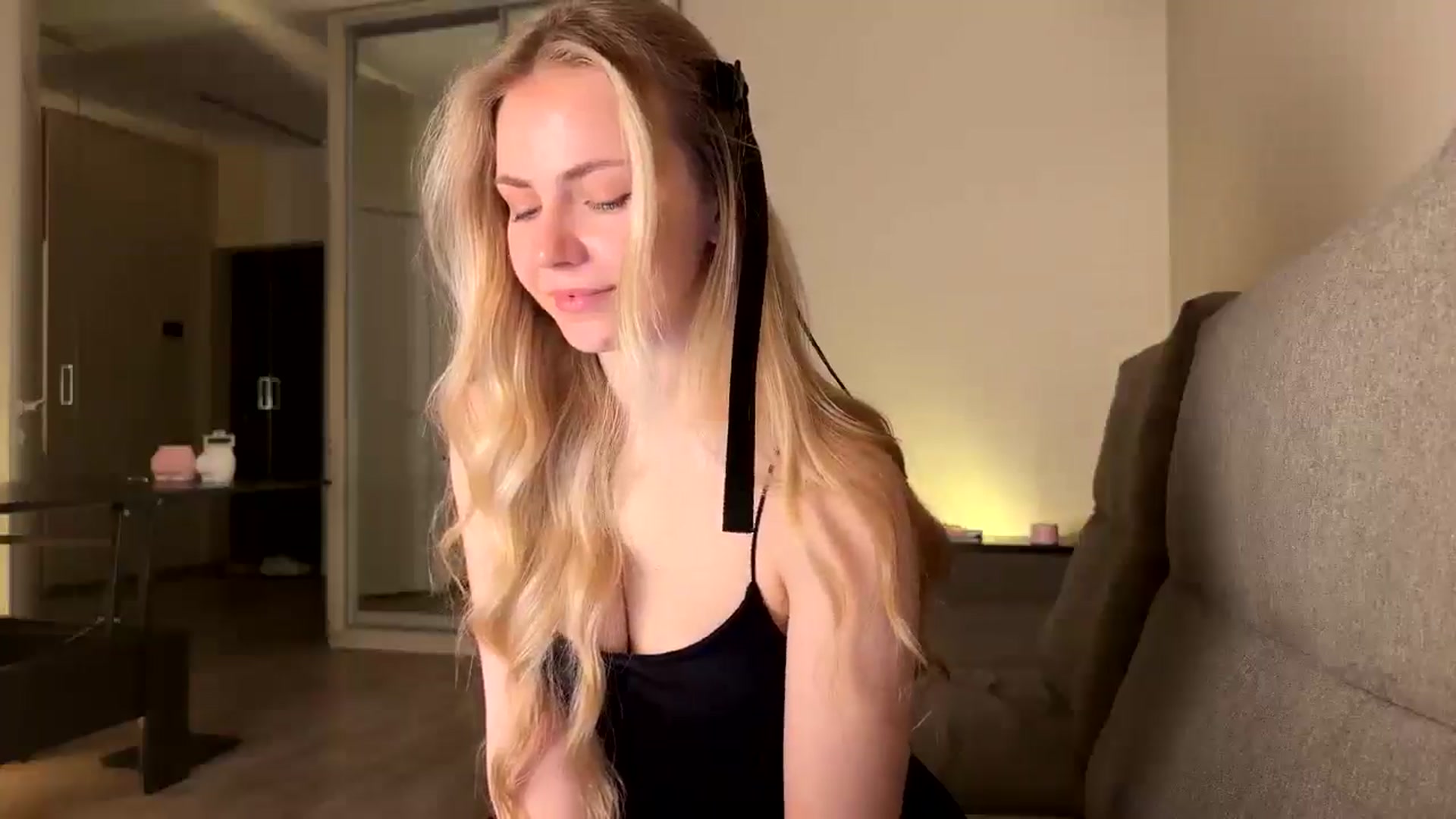 Gallery image thumbnail from Katumy's myfreecams stream on, 02/28/2025, 19:04 image 18 of 20