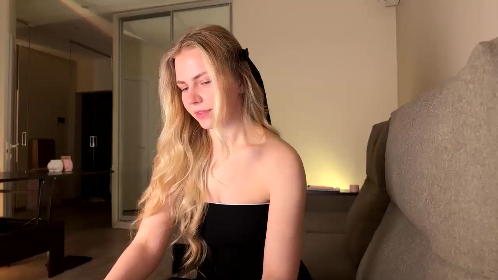 Gallery image thumbnail from Katumy's myfreecams stream on, 03/20/2025, 20:10 image 6 of 20