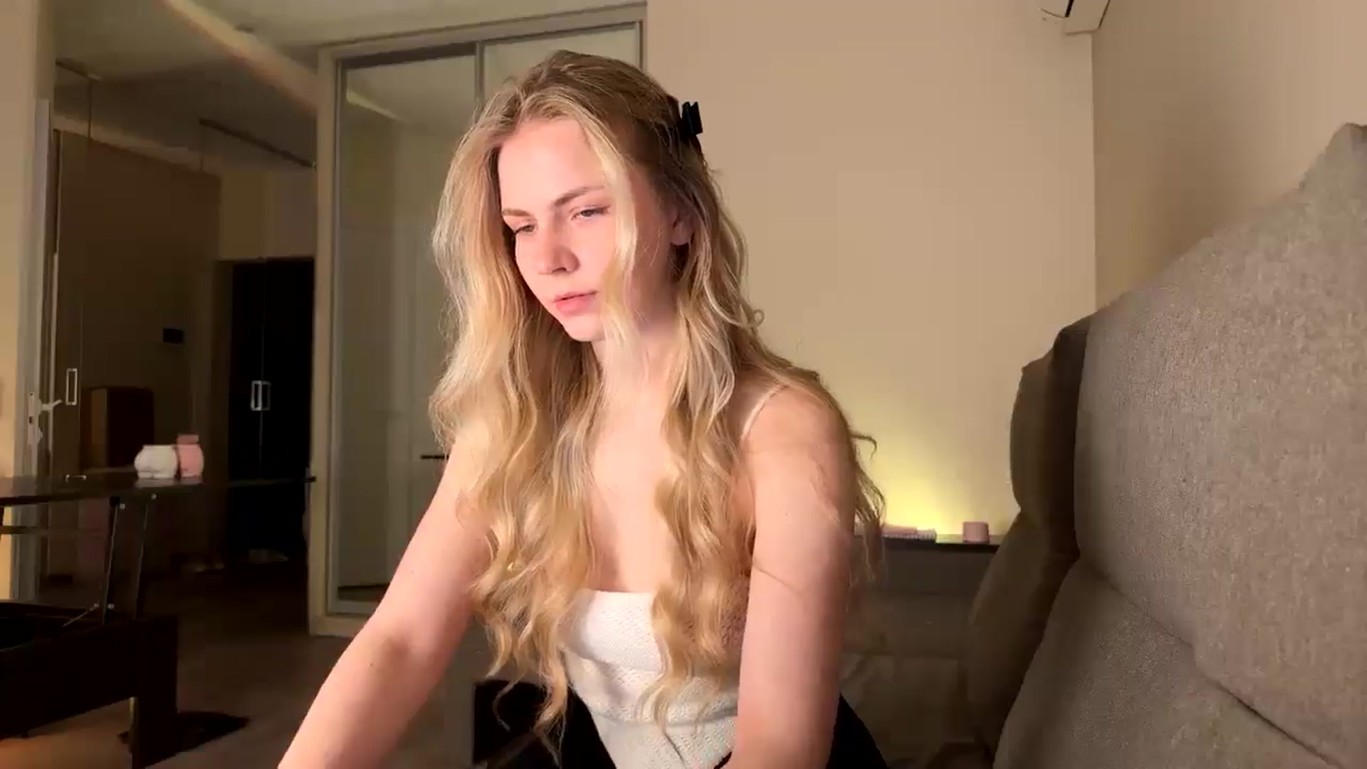 Gallery image thumbnail from Katumy's myfreecams stream on, 03/21/2025, 17:38 image 6 of 20