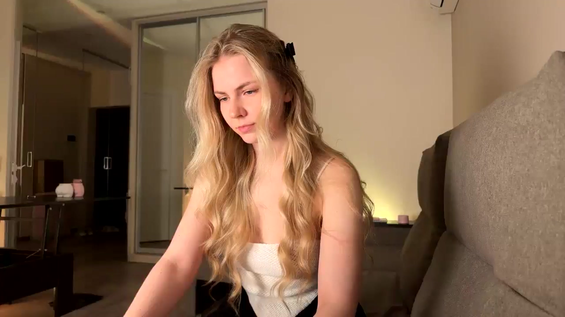 Gallery image thumbnail from Katumy's myfreecams stream on, 03/21/2025, 17:38 image 5 of 20