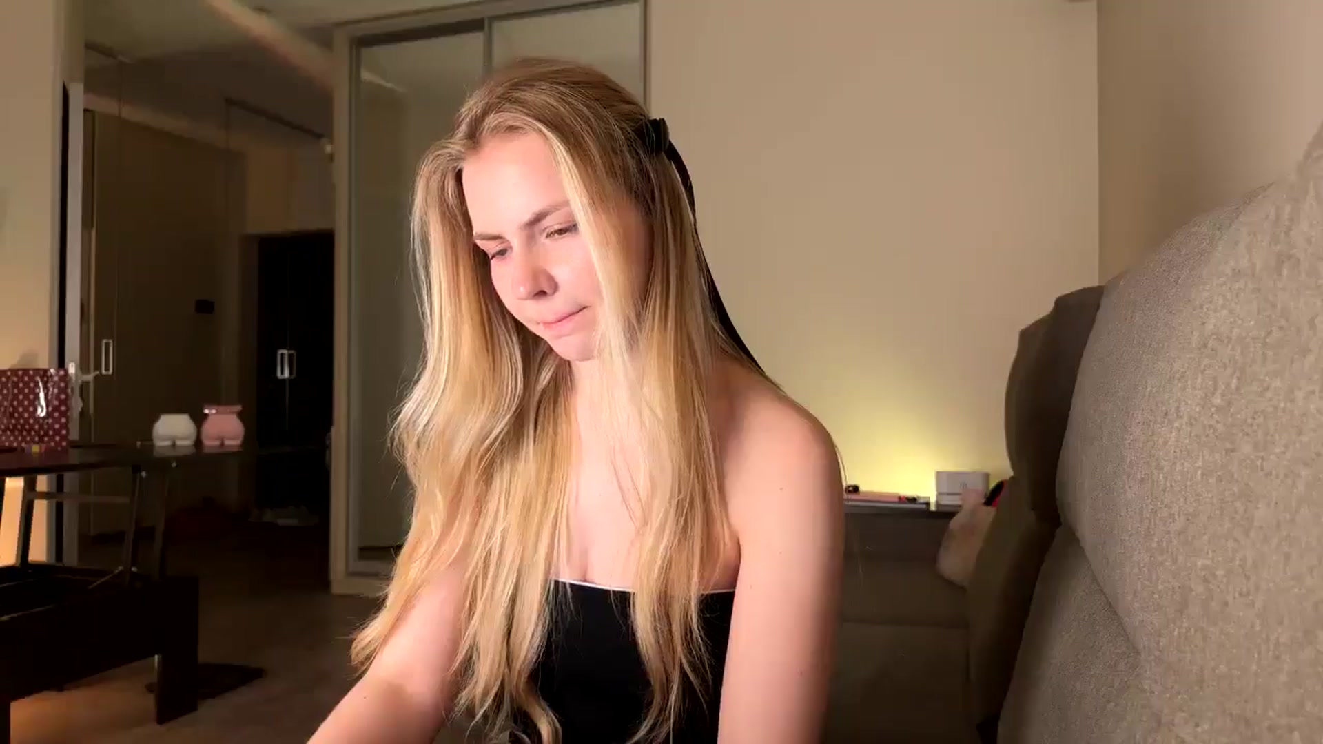Gallery image thumbnail from Katumy's myfreecams stream on, 04/18/2025, 18:46 image 13 of 20