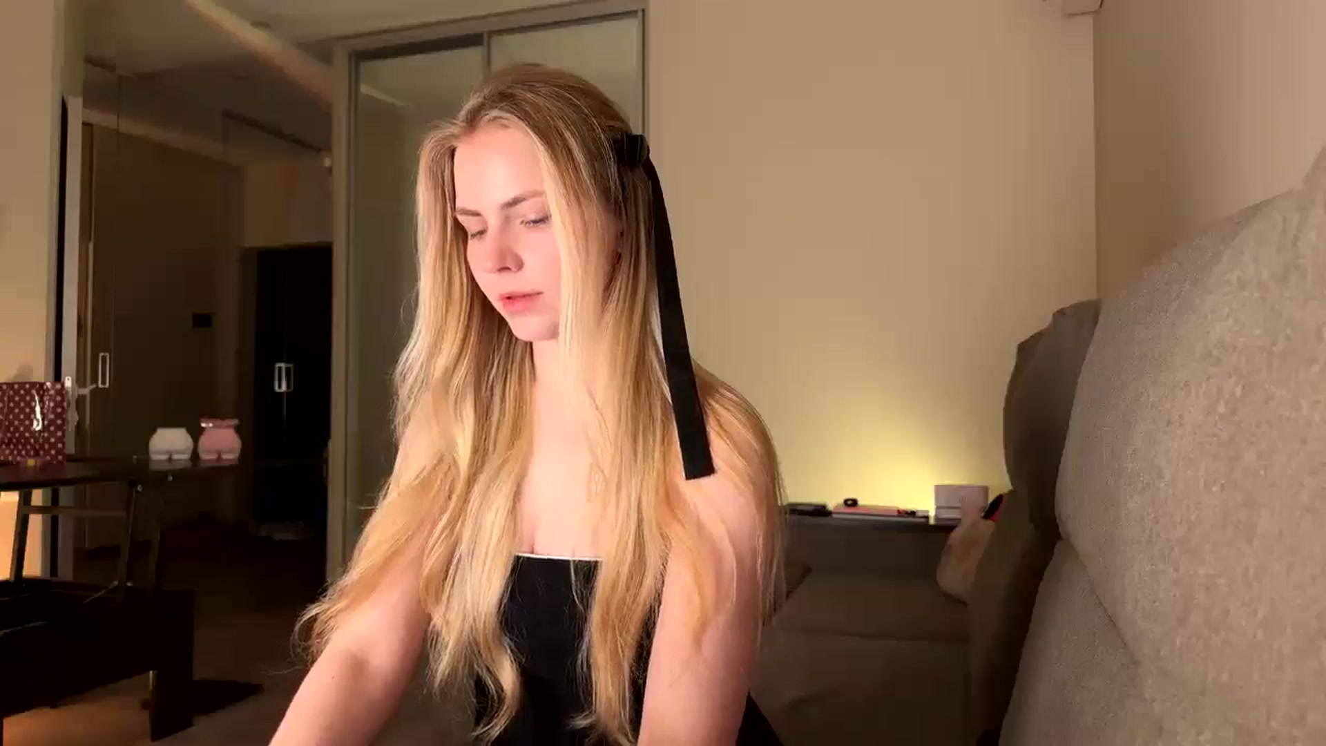 Gallery image thumbnail from Katumy's myfreecams stream on, 04/18/2025, 18:46 image 4 of 20