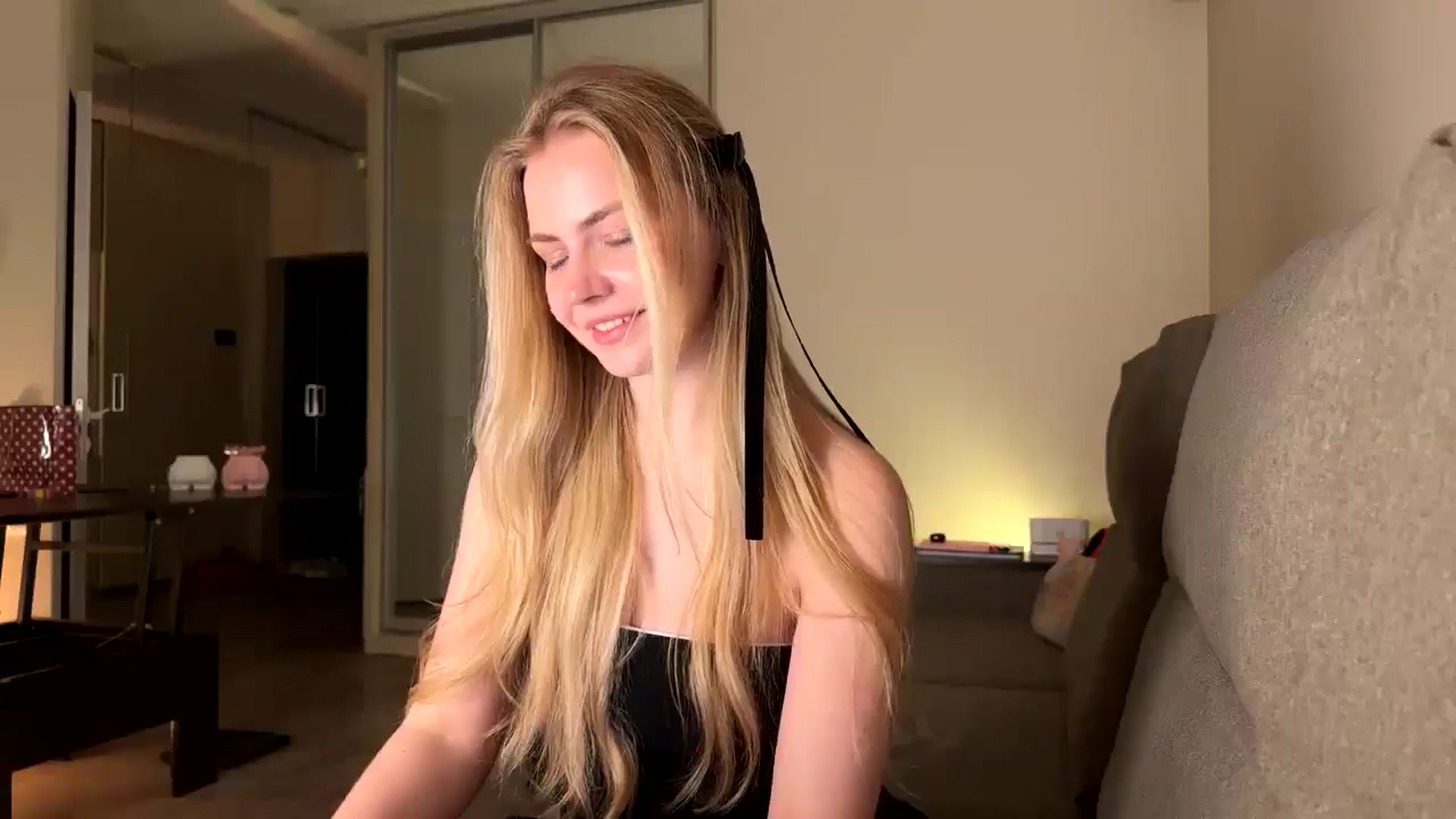 Gallery image thumbnail from Katumy's myfreecams stream on, 04/18/2025, 20:29 image 19 of 20