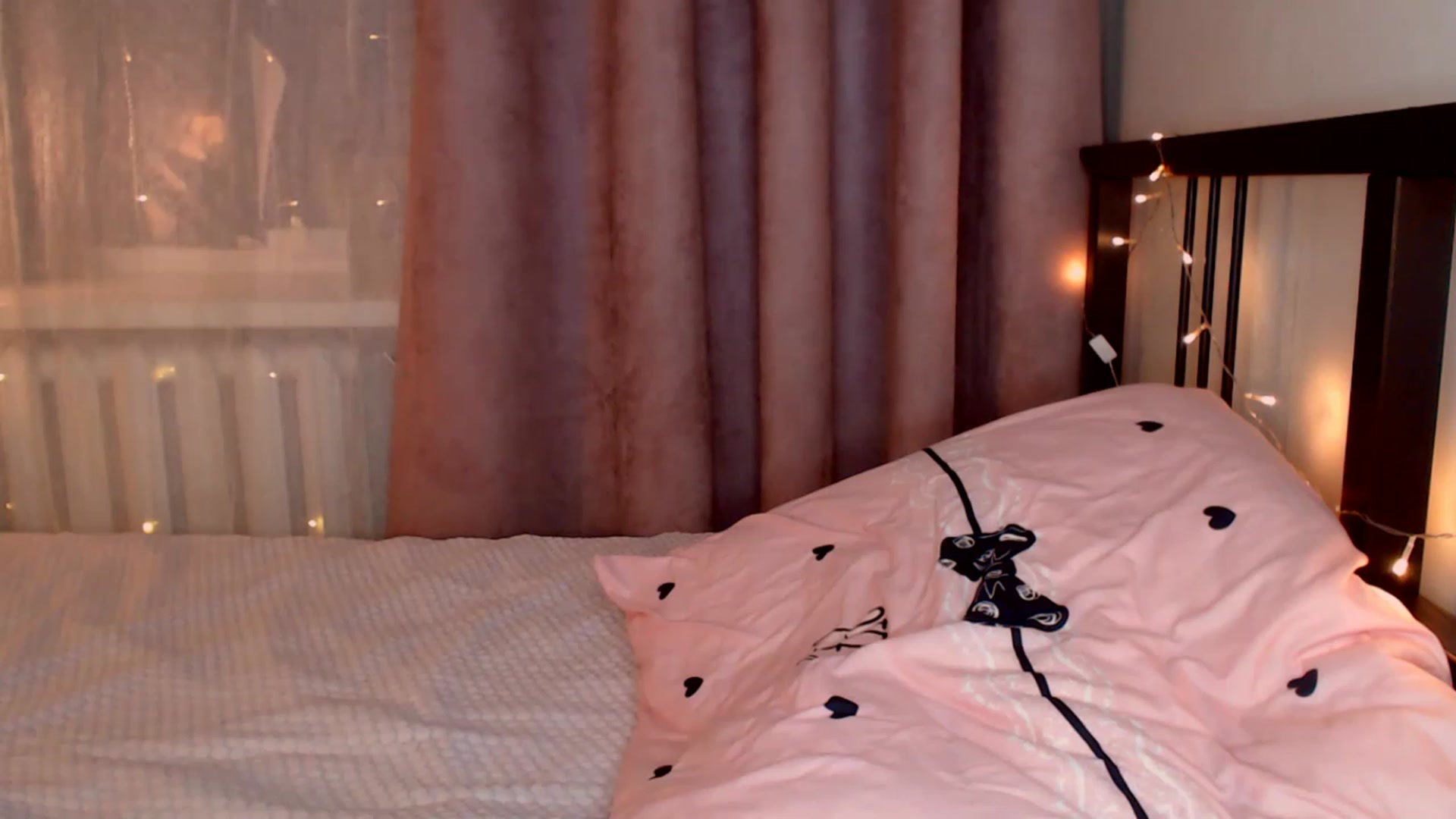 Gallery image thumbnail from KatyLi's myfreecams stream on, 11/20/2022, 01:09 image 9 of 20