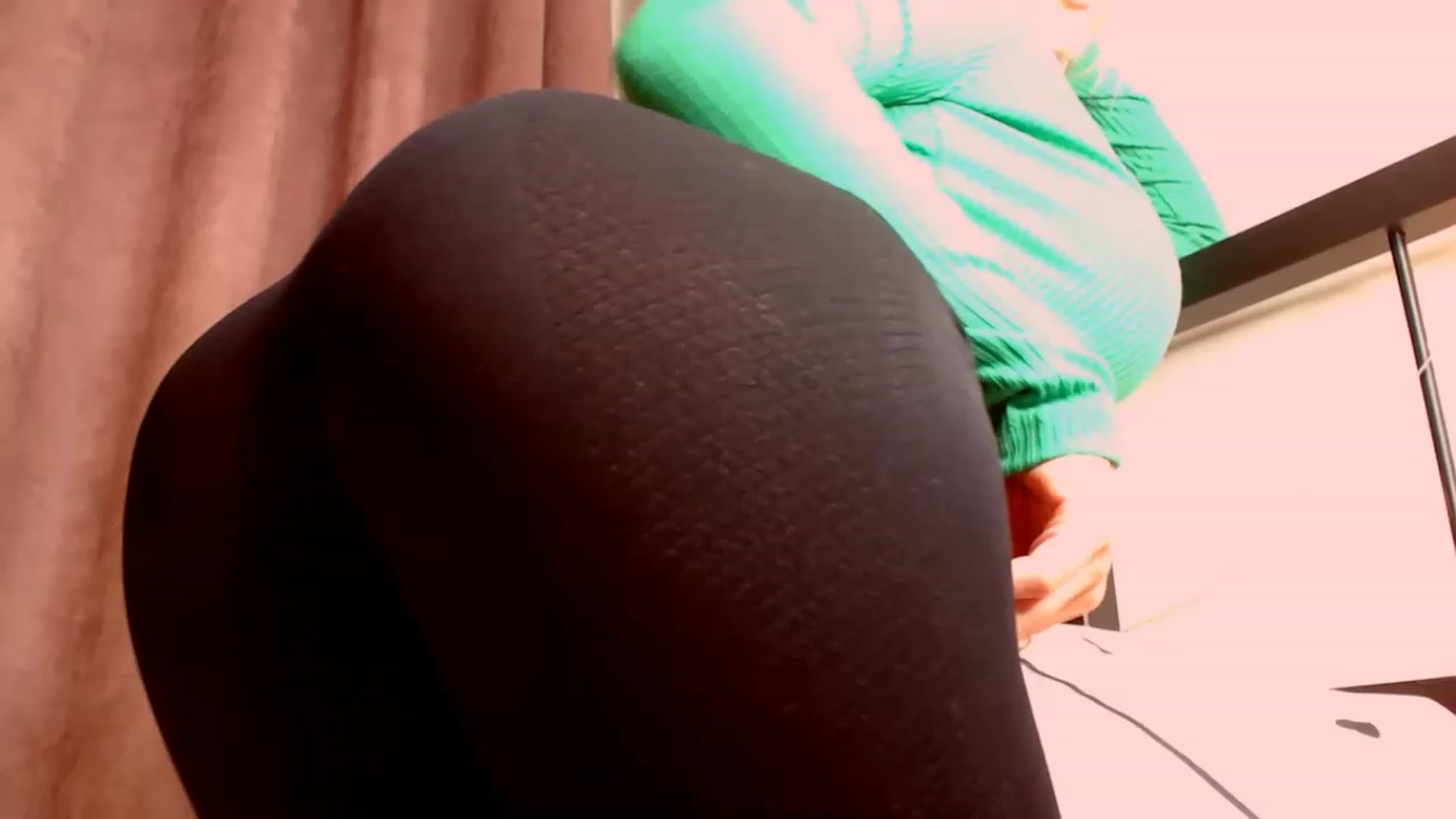 Gallery image thumbnail from KatyLi's myfreecams stream on, 11/20/2022, 01:09 image 10 of 20