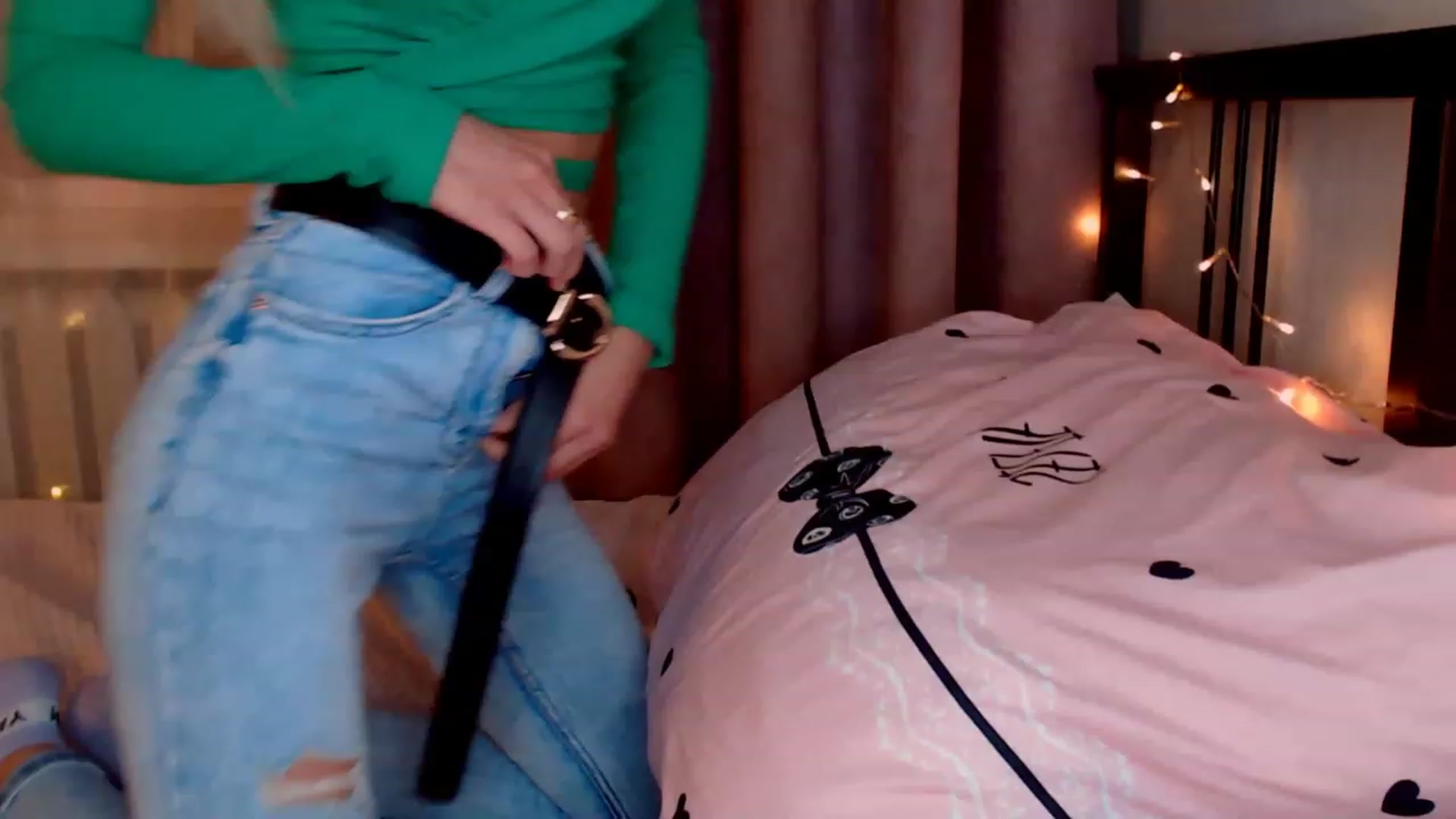 Gallery image thumbnail from KatyLi's myfreecams stream on, 11/20/2022, 01:09 image 1 of 20