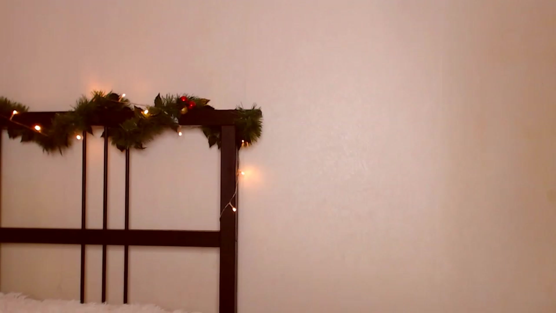 Gallery image thumbnail from KatyLi's myfreecams stream on, 12/16/2022, 21:46 image 17 of 20