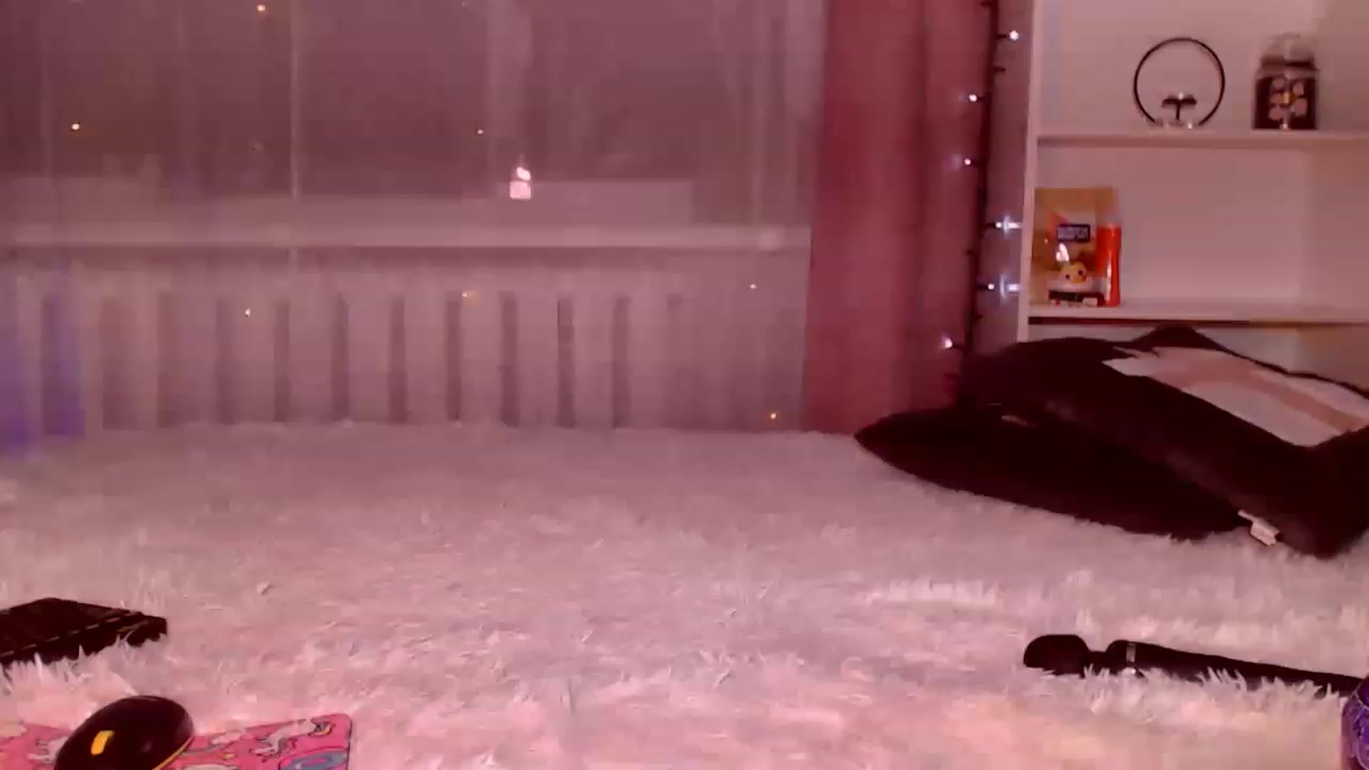 Gallery image thumbnail from KatyLi's myfreecams stream on, 12/30/2022, 24:14 image 1 of 20
