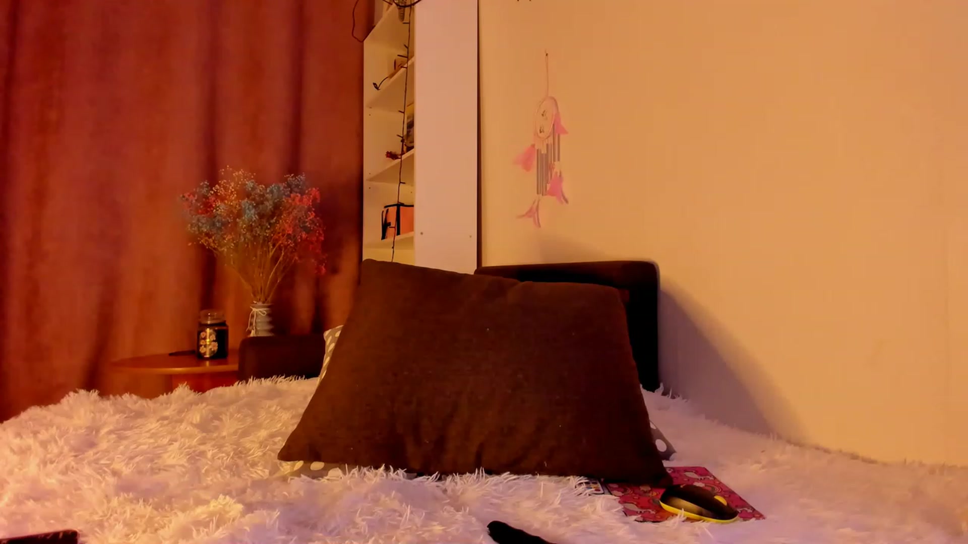Gallery image thumbnail from KatyLi's myfreecams stream on, 05/17/2023, 23:59 image 13 of 20