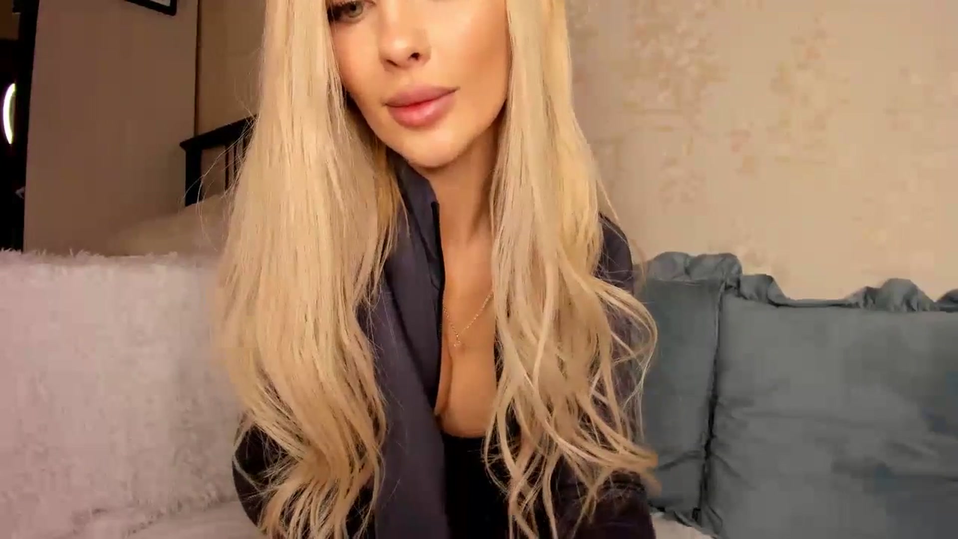 Gallery image thumbnail from KatyLi's myfreecams stream on, 11/19/2023, 20:59 image 10 of 20