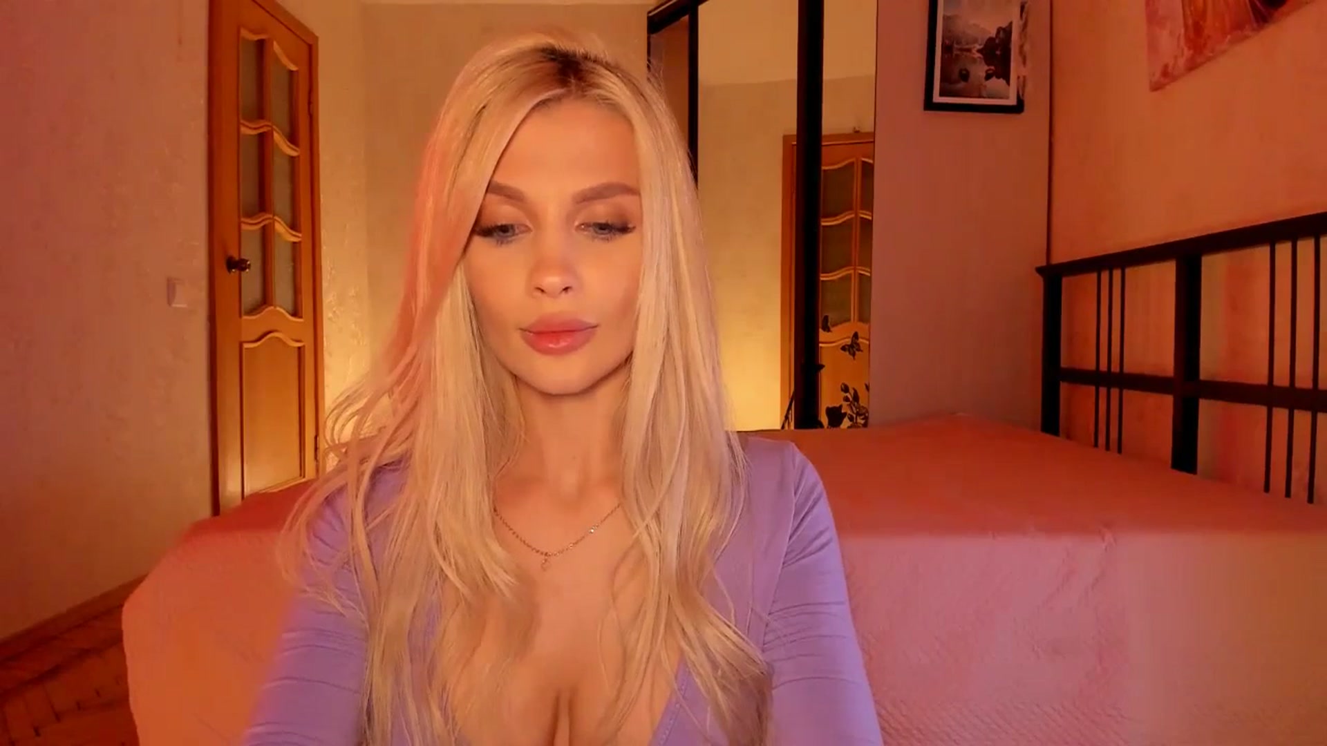 Gallery image thumbnail from KatyLi's myfreecams stream on, 12/06/2023, 21:10 image 19 of 20