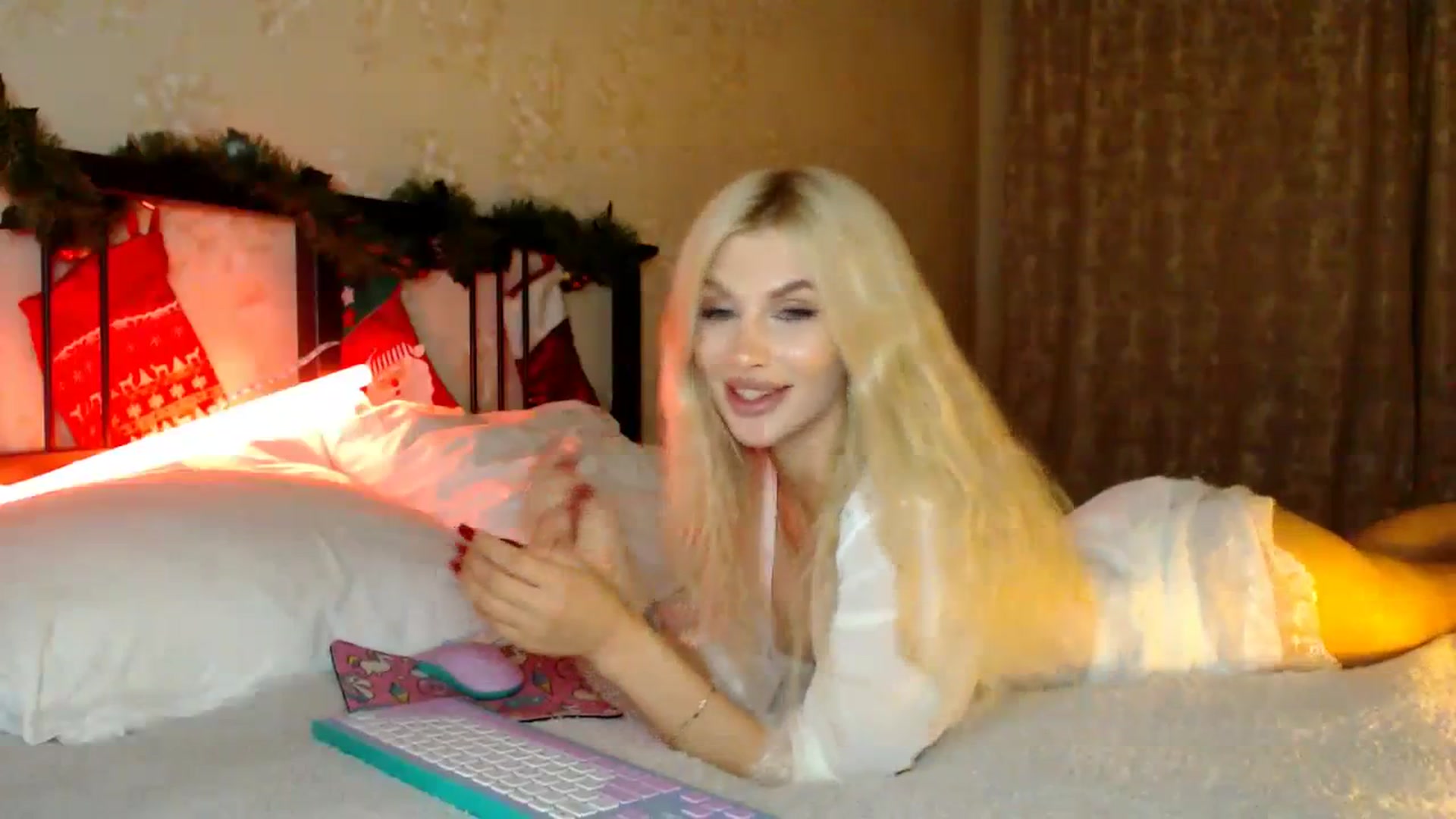 Gallery image thumbnail from KatyLi's myfreecams stream on, 12/12/2023, 22:11 image 15 of 20