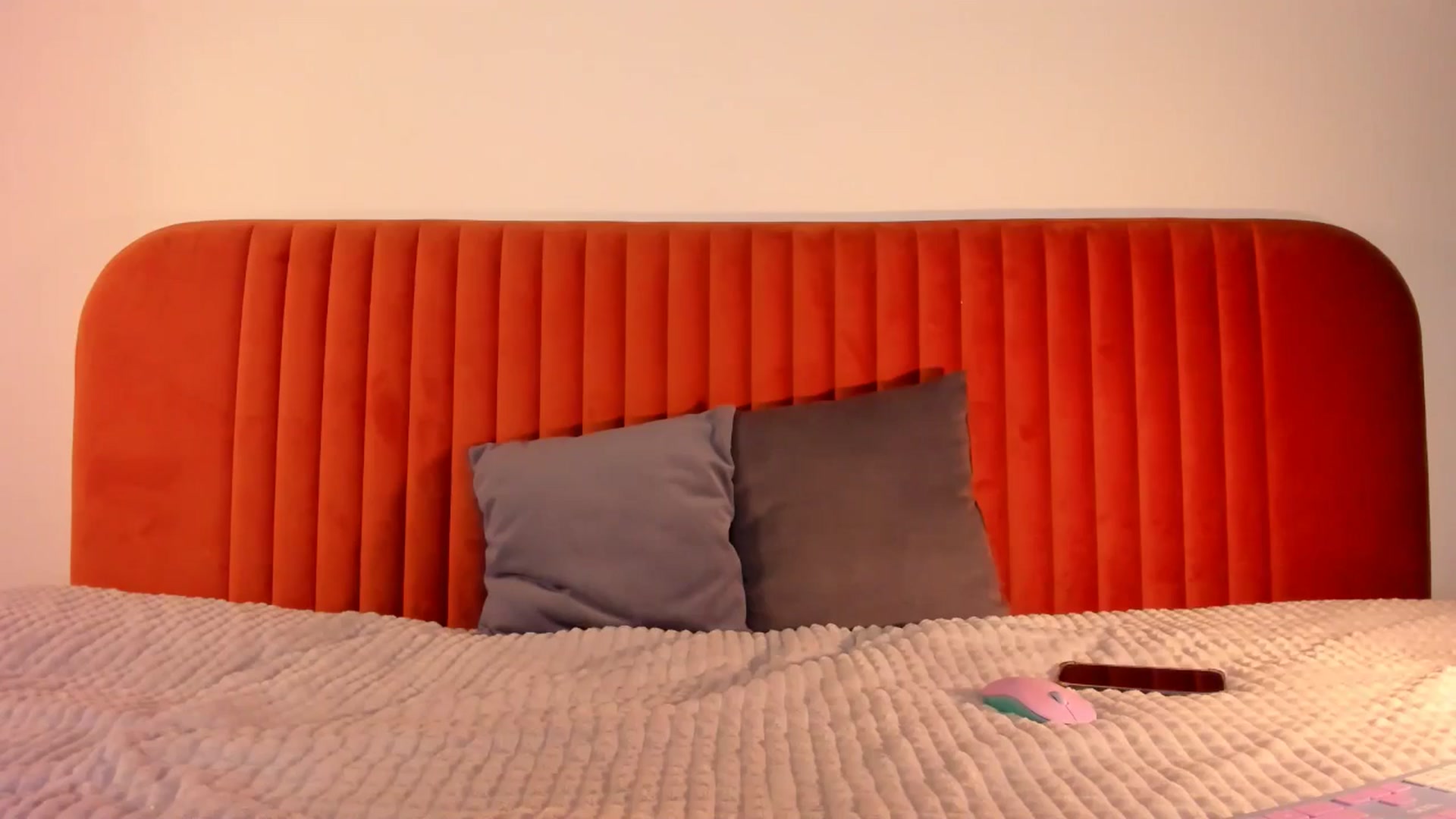 Gallery image thumbnail from KatyLi's myfreecams stream on, 05/10/2024, 22:52 image 3 of 20