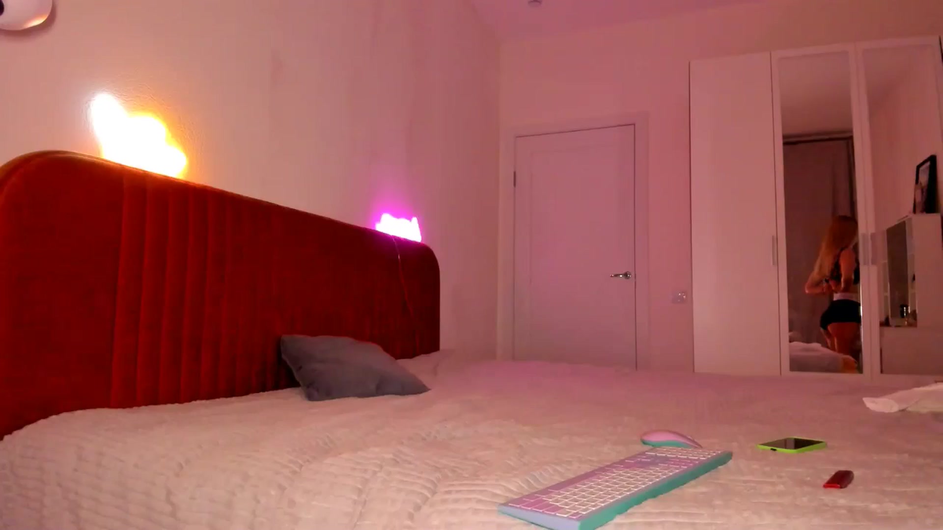 Gallery image thumbnail from KatyLi's myfreecams stream on, 07/05/2024, 22:33 image 7 of 20