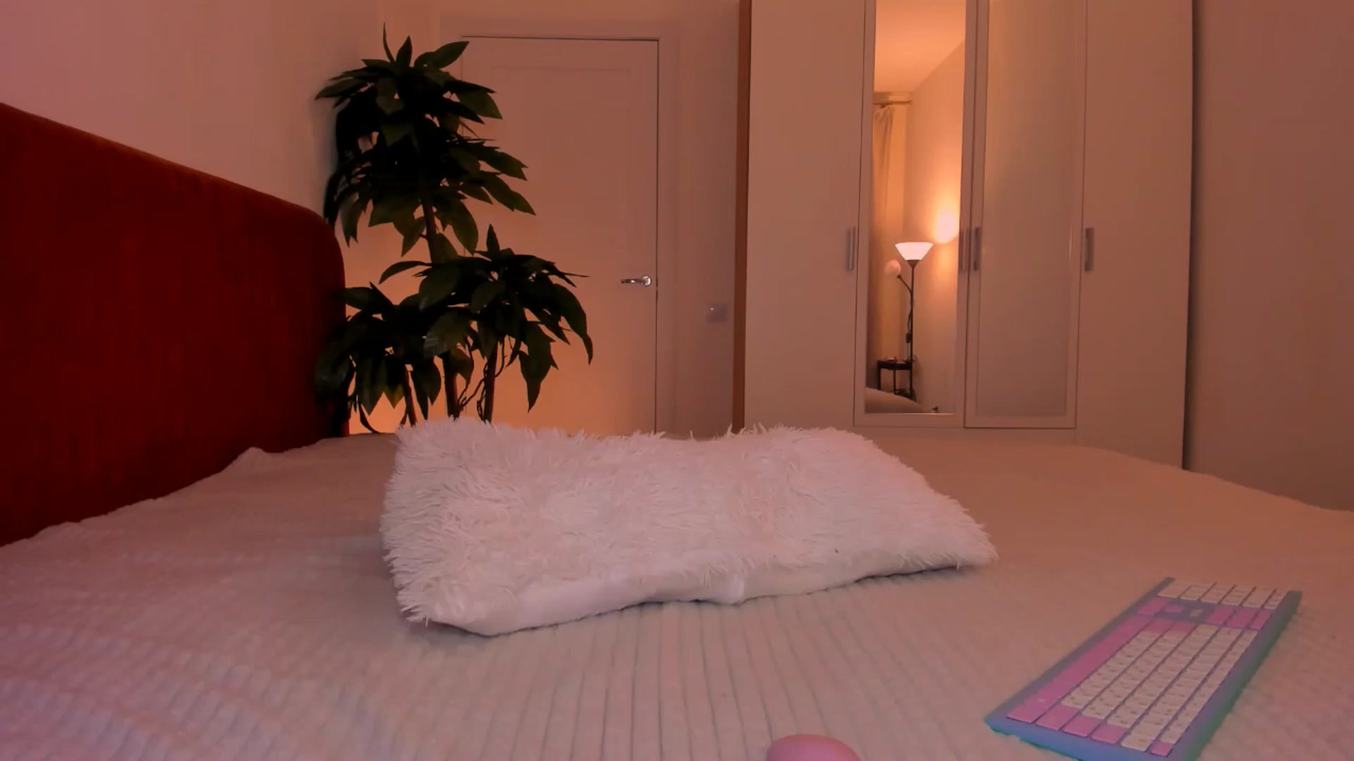 Gallery image thumbnail from KatyLi's myfreecams stream on, 09/08/2024, 21:09 image 13 of 20