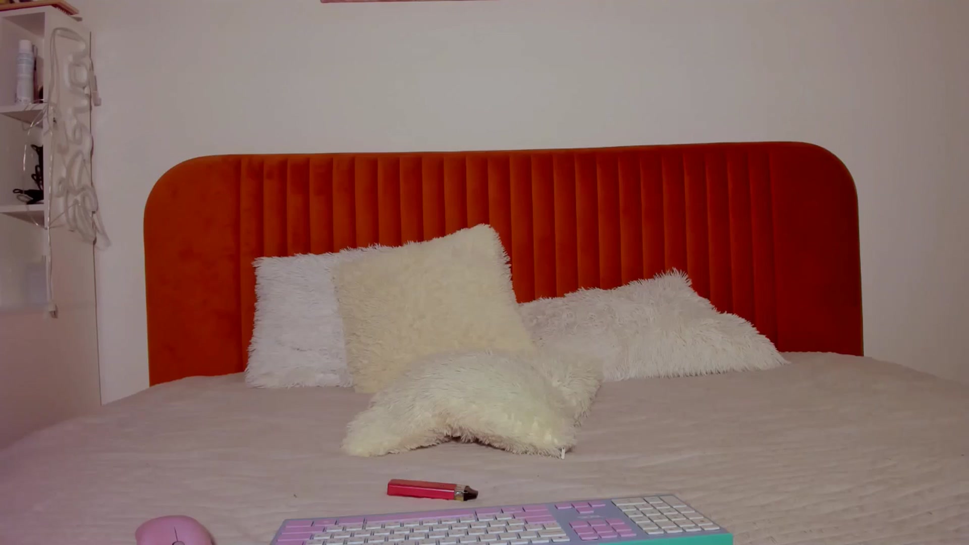 Gallery image thumbnail from KatyLi's myfreecams stream on, 10/14/2024, 22:26 image 14 of 20