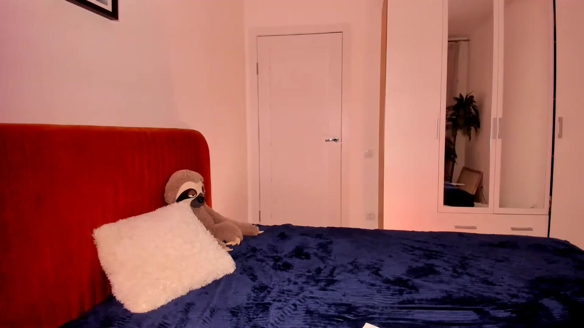 Gallery image thumbnail from KatyLi's myfreecams stream on, 11/12/2024, 21:24 image 1 of 20