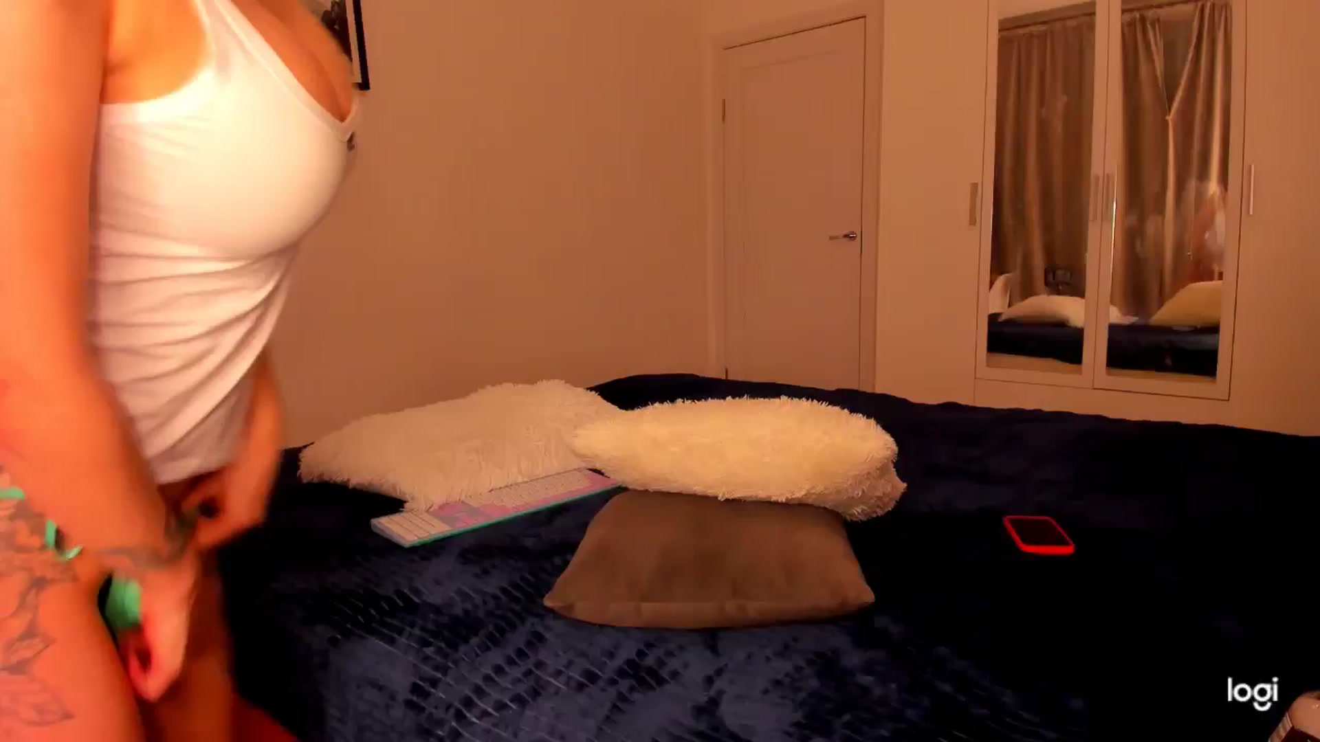 Gallery image thumbnail from KatyLi's myfreecams stream on, 01/10/2025, 21:03 image 11 of 20