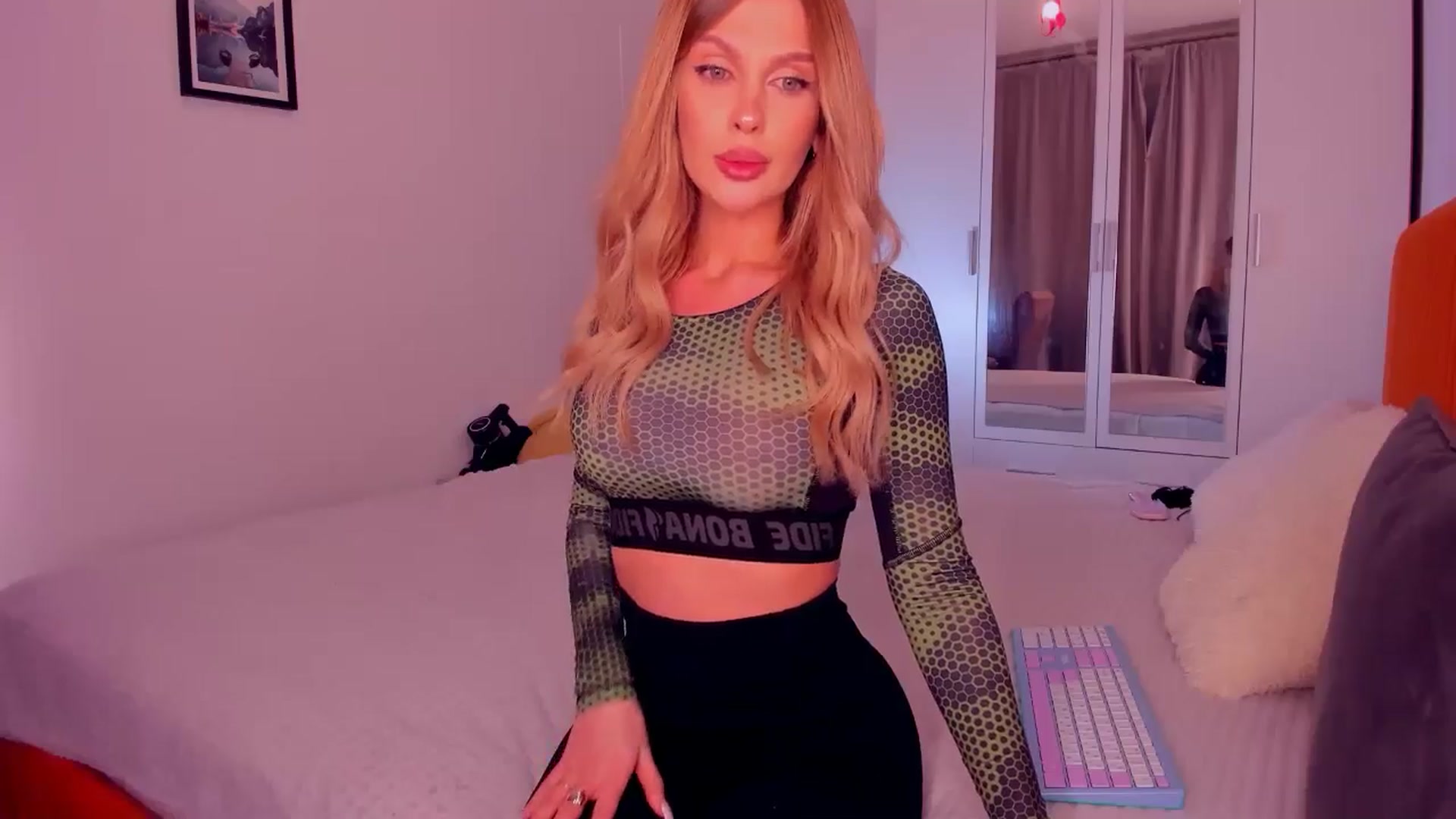Gallery image thumbnail from KatyLi's myfreecams stream on, 02/04/2025, 19:56 image 5 of 20