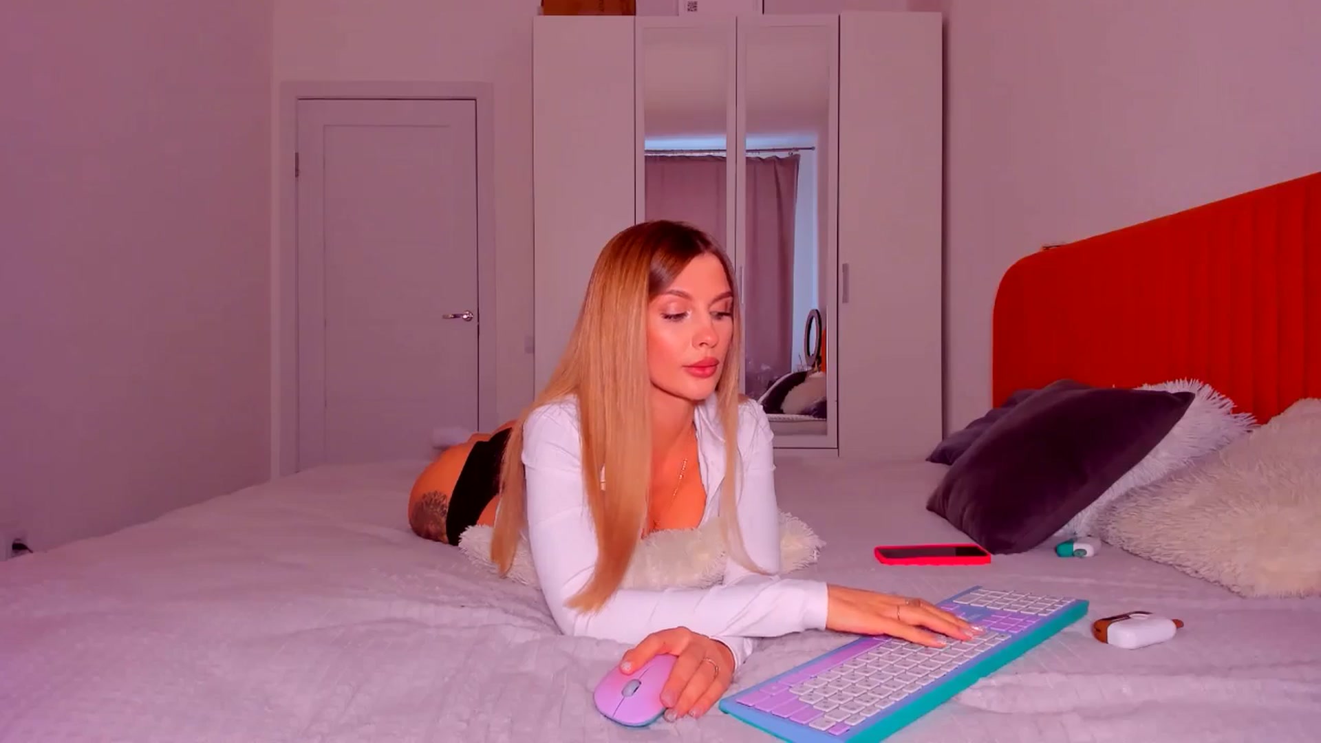 Gallery image thumbnail from KatyLi's myfreecams stream on, 02/10/2025, 12:58 image 7 of 20