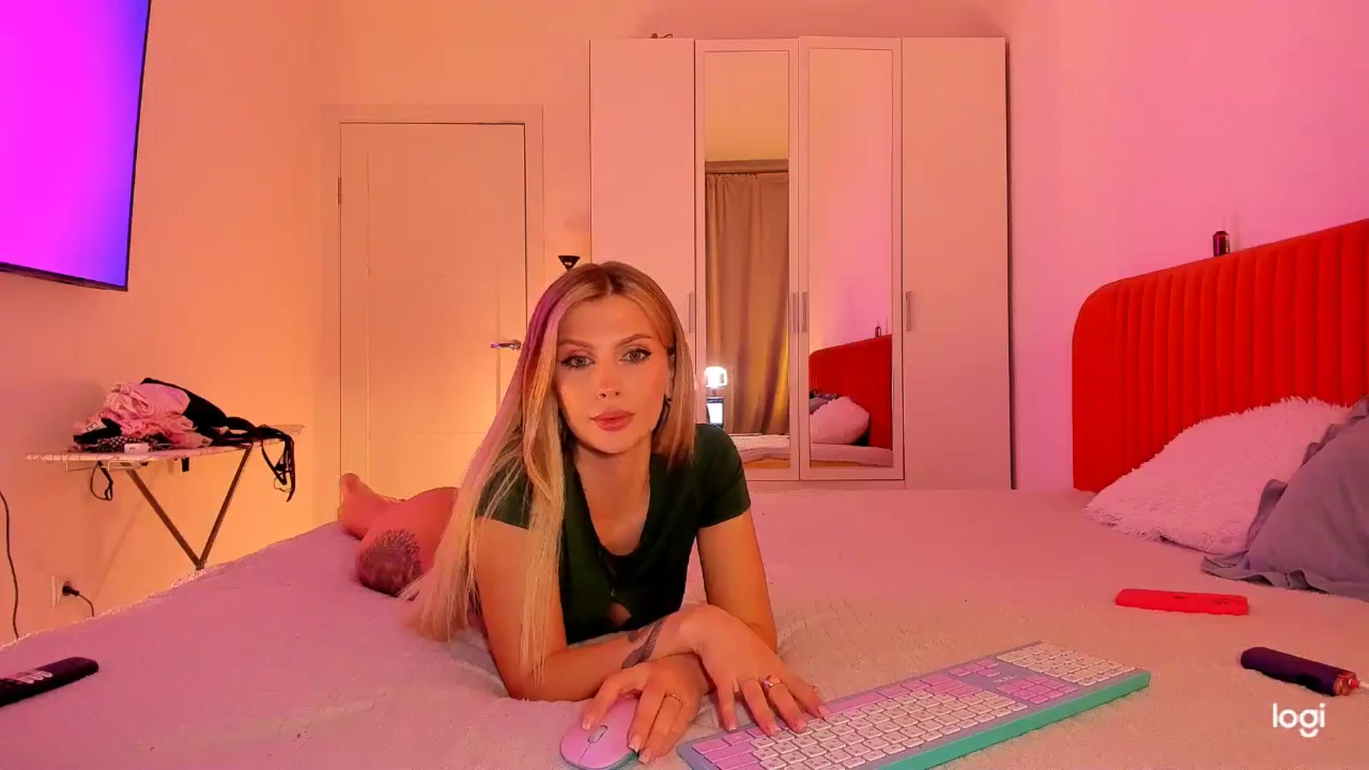 Gallery image thumbnail from KatyLi's myfreecams stream on, 05/21/2025, 20:51 image 14 of 20