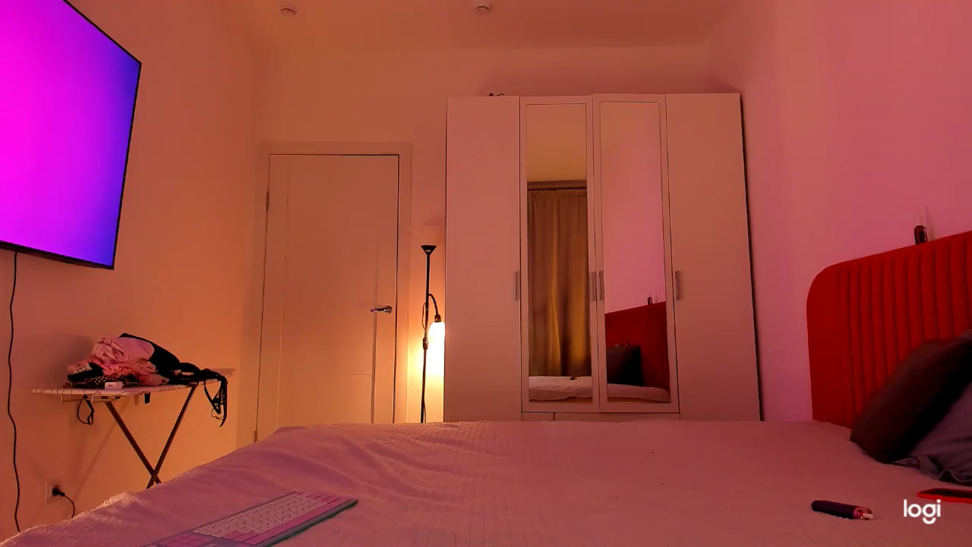 Gallery image thumbnail from KatyLi's myfreecams stream on, 05/21/2025, 22:11 image 18 of 20