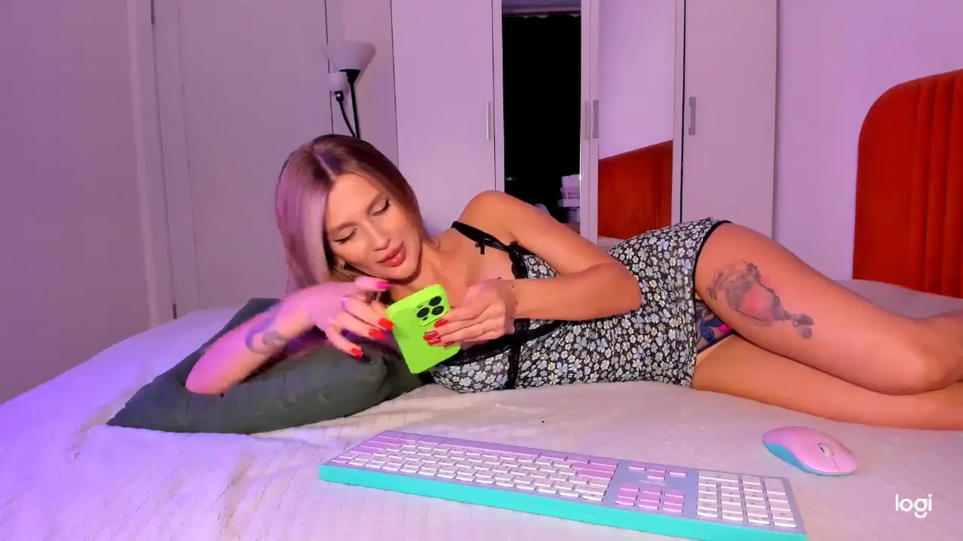 Gallery image thumbnail from KatyLi's myfreecams stream on, 07/31/2025, 22:50 image 19 of 20