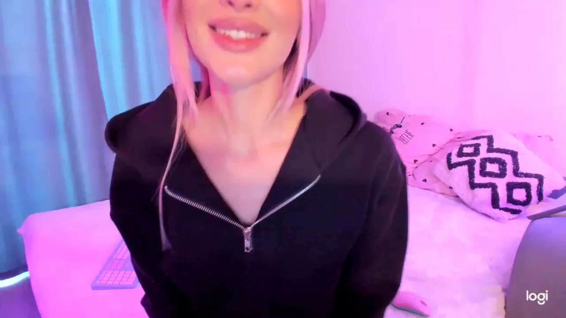 Gallery image thumbnail from KatyLi's myfreecams stream on, 02/04/2026, 12:49 image 10 of 20