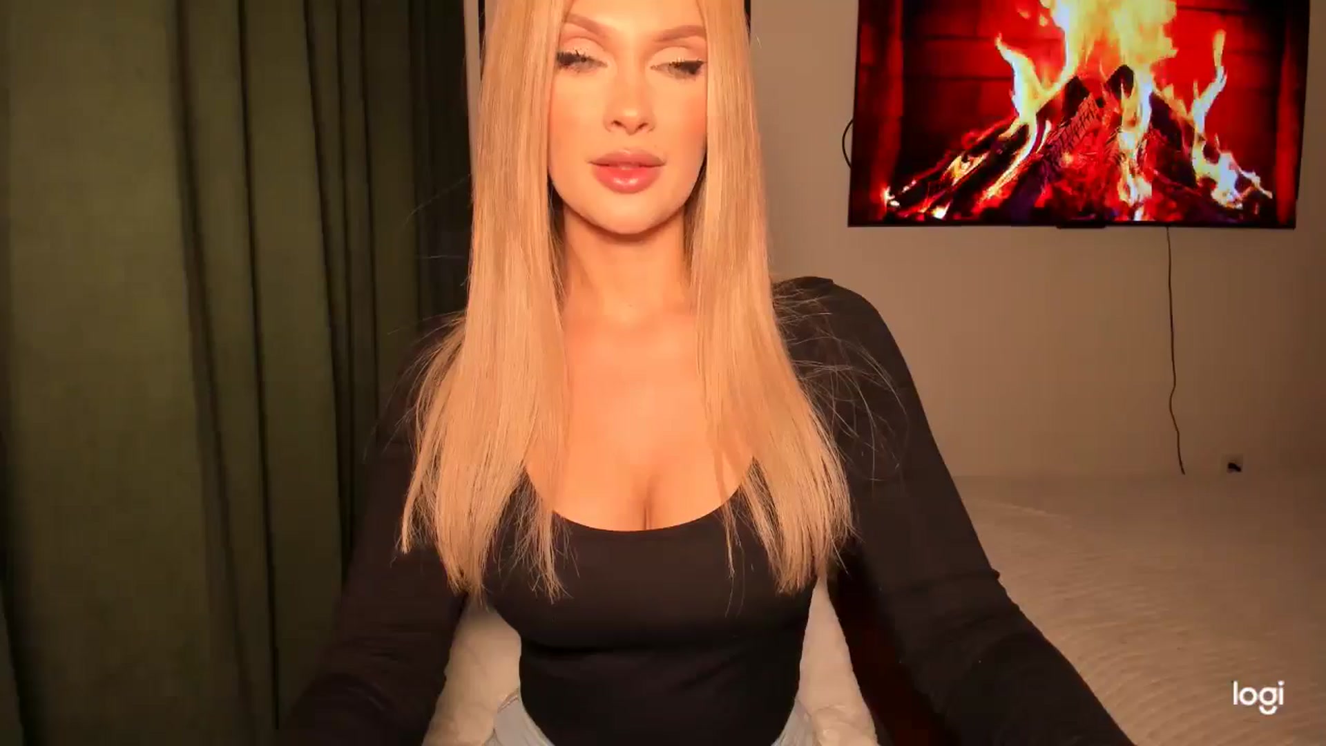 Gallery image thumbnail from KatyLi's myfreecams stream on, 02/12/2026, 21:53 image 9 of 20