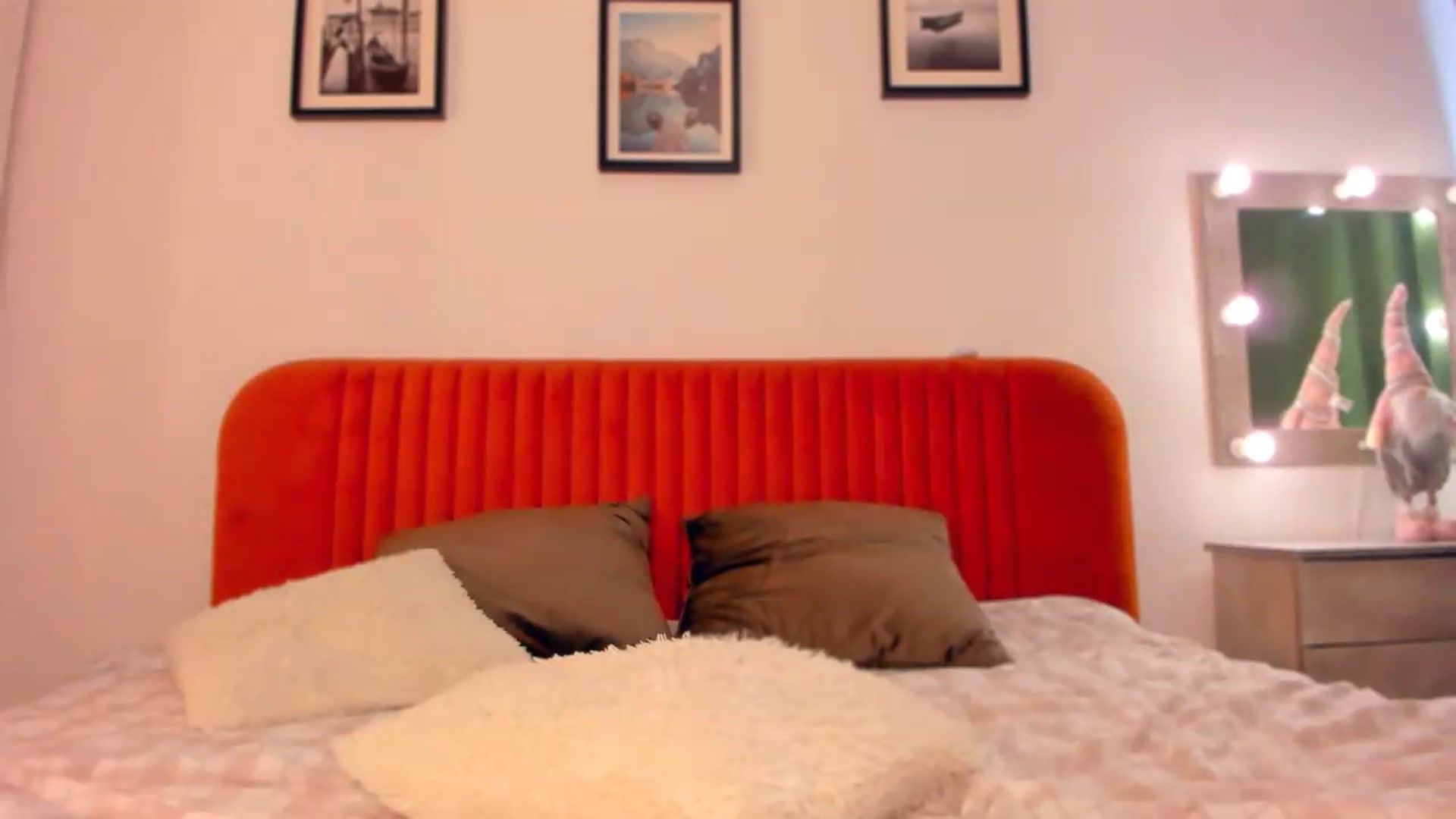 Gallery image thumbnail from KatyLi's myfreecams stream on, 05/22/2026, 10:59 image 3 of 20