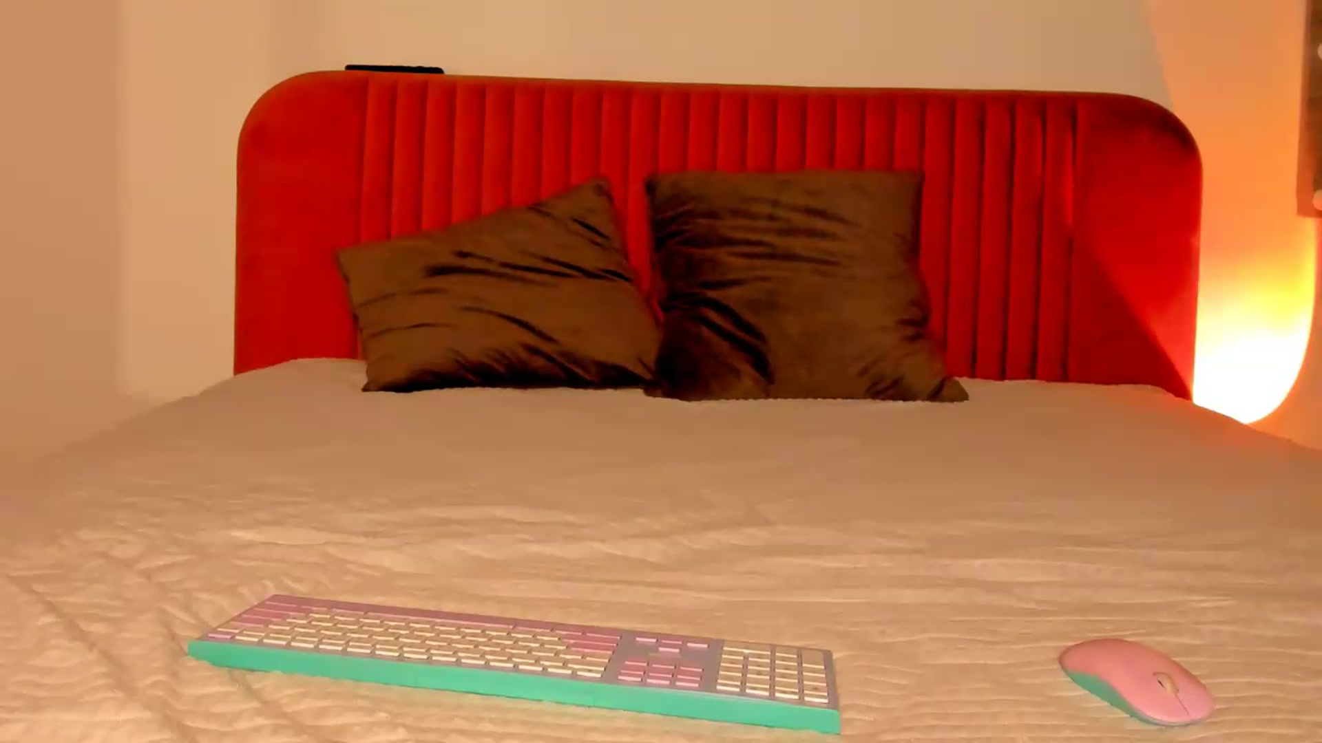 Gallery image thumbnail from KatyLi's myfreecams stream on, 08/01/2026, 21:27 image 13 of 20