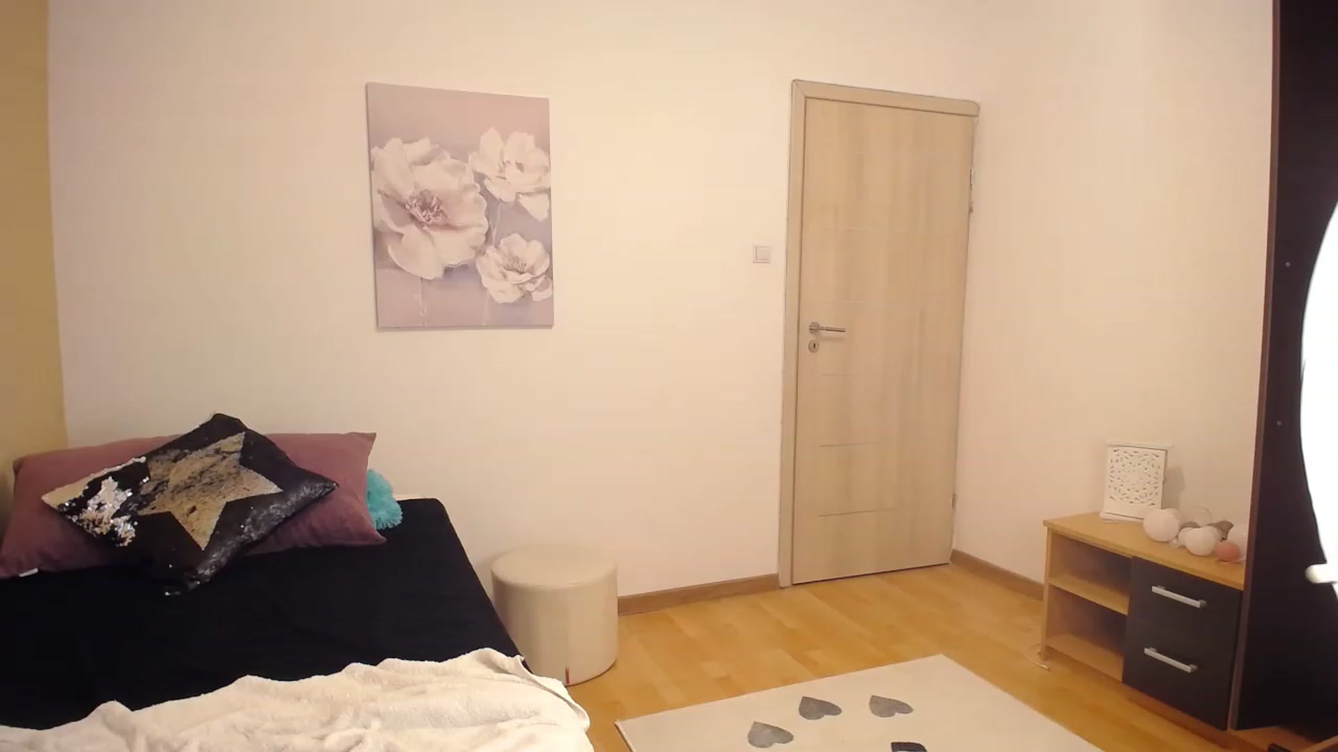 Gallery image thumbnail from Katy_KatyXX's myfreecams stream on, 03/29/2023, 06:10 image 2 of 20