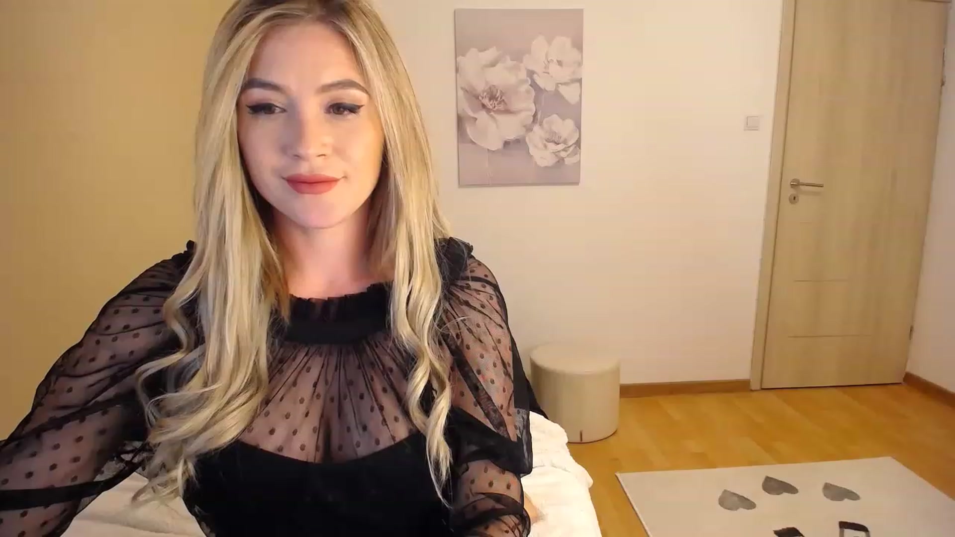 Gallery image thumbnail from Katy_KatyXX's myfreecams stream on, 03/29/2023, 06:10 image 17 of 20