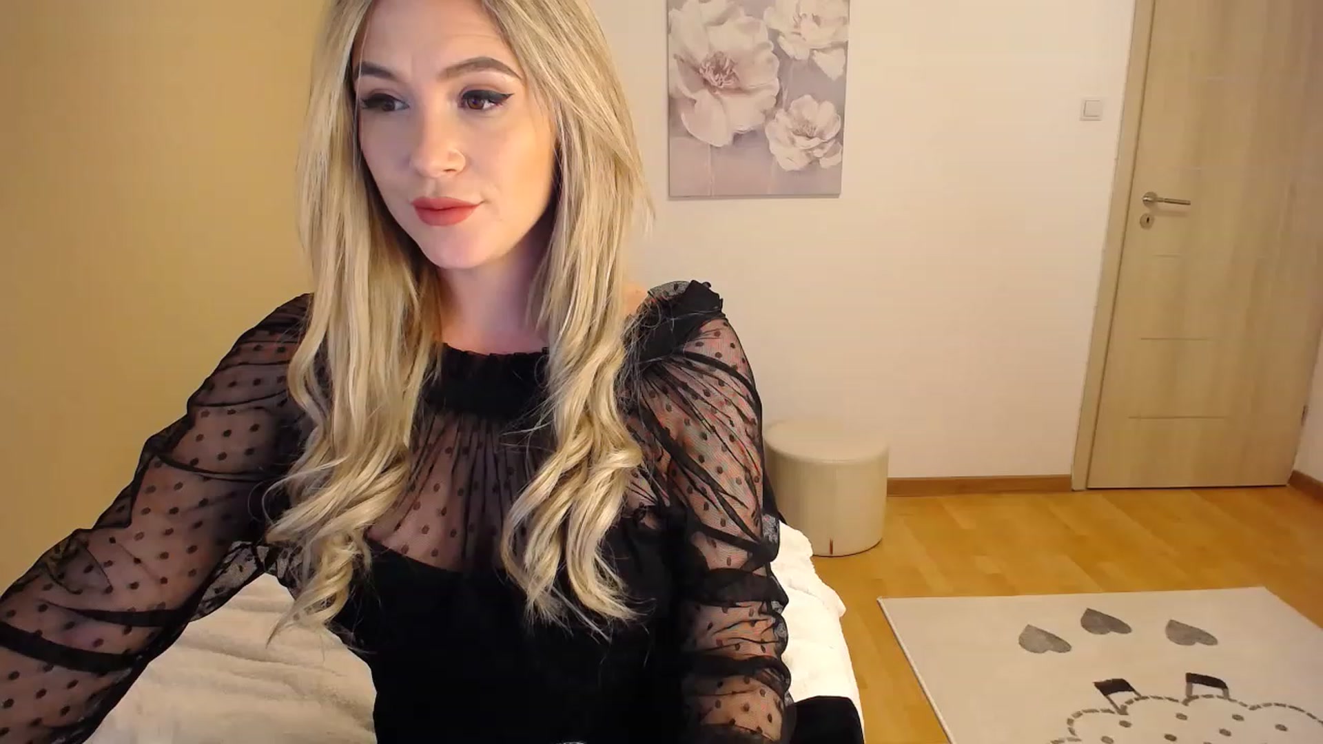 Gallery image thumbnail from Katy_KatyXX's myfreecams stream on, 03/29/2023, 06:10 image 16 of 20