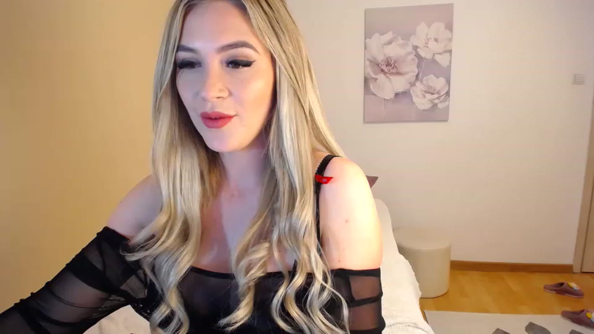 Gallery image thumbnail from Katy_KatyXX's myfreecams stream on, 04/03/2023, 04:05 image 9 of 20