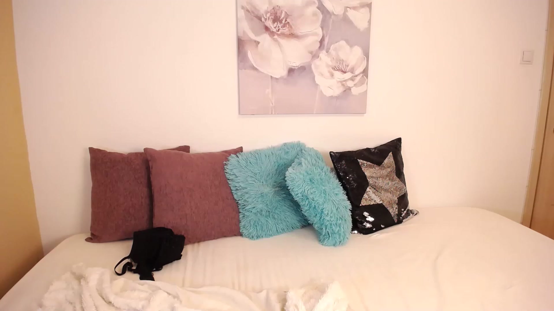 Gallery image thumbnail from Katy_KatyXX's myfreecams stream on, 04/18/2023, 03:33 image 3 of 20