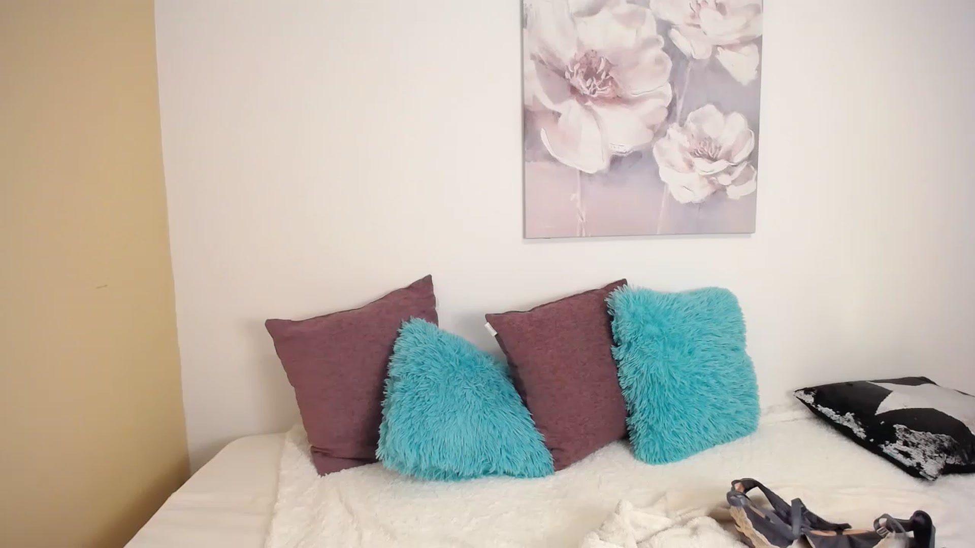 Gallery image thumbnail from Katy_KatyXX's myfreecams stream on, 04/19/2023, 06:40 image 2 of 20