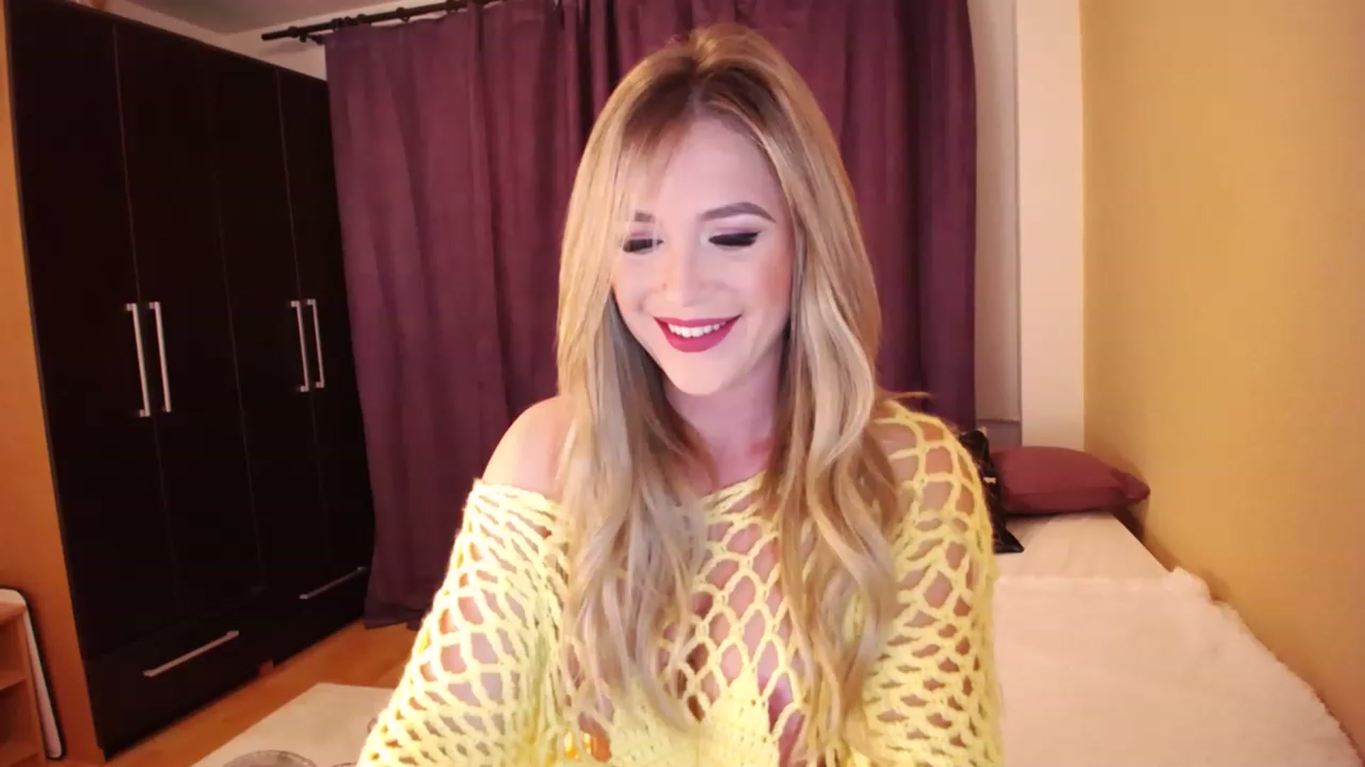 Gallery image thumbnail from Katy_KatyXX's myfreecams stream on, 05/19/2023, 01:29 image 9 of 20
