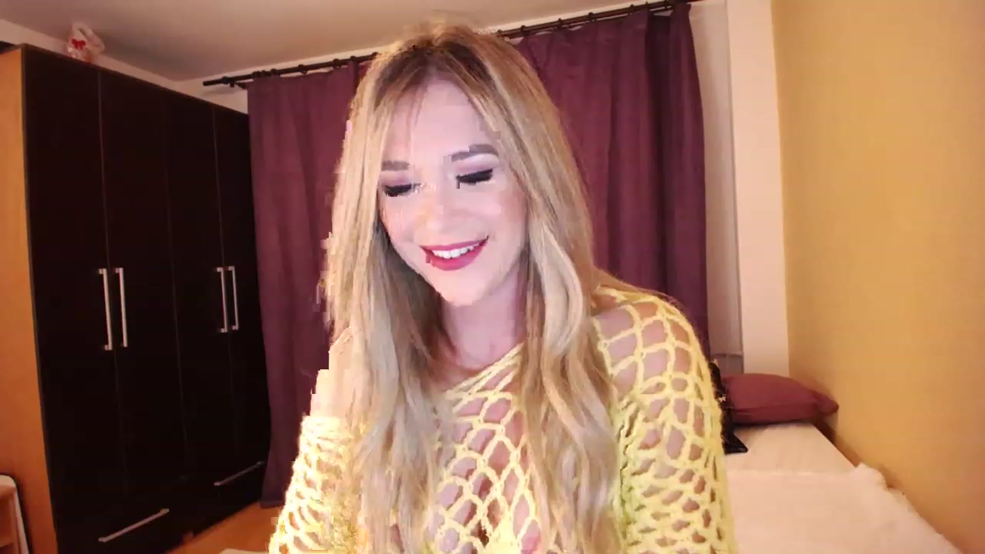 Gallery image thumbnail from Katy_KatyXX's myfreecams stream on, 05/19/2023, 01:29 image 10 of 20