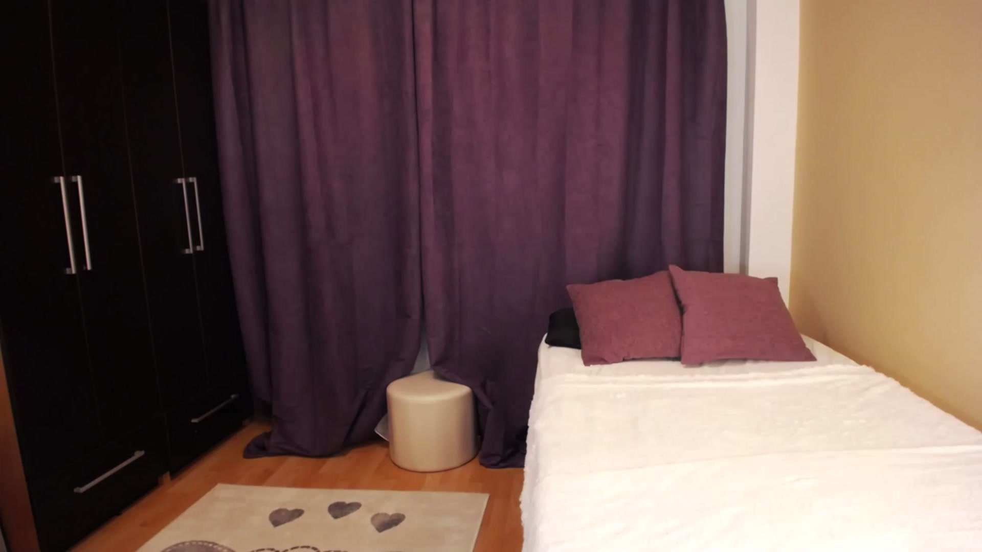 Gallery image thumbnail from Katy_KatyXX's myfreecams stream on, 06/18/2023, 01:05 image 17 of 20