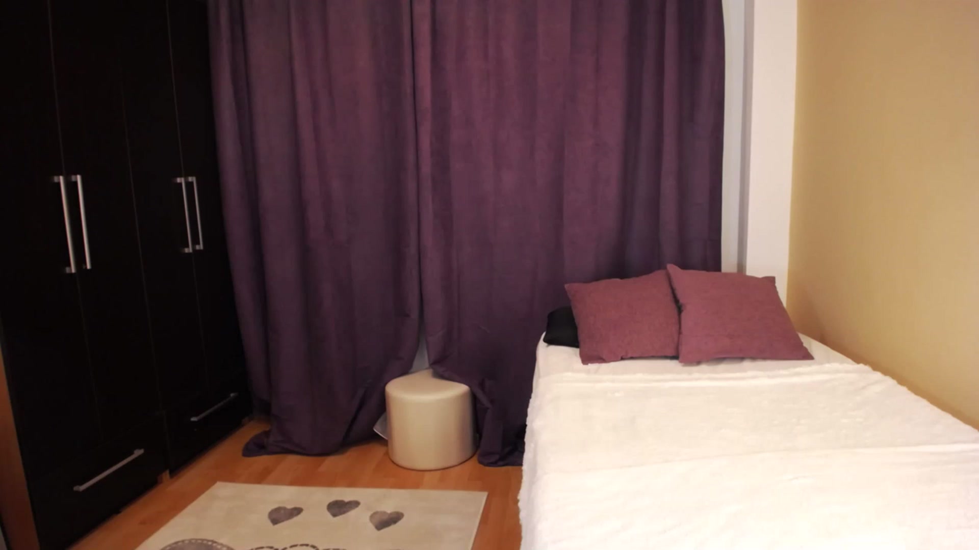 Gallery image thumbnail from Katy_KatyXX's myfreecams stream on, 06/18/2023, 01:05 image 15 of 20