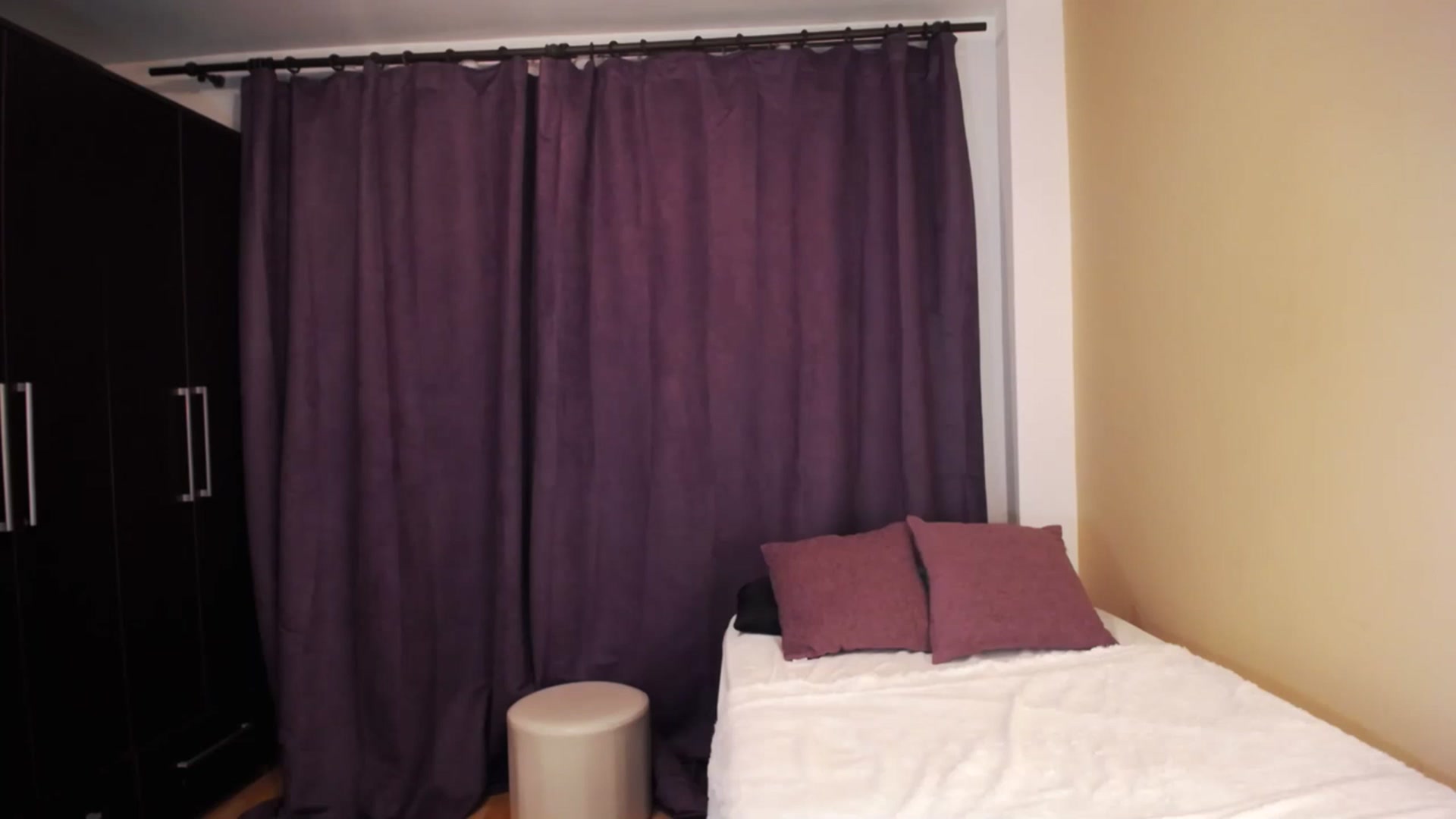 Gallery image thumbnail from Katy_KatyXX's myfreecams stream on, 06/19/2023, 01:53 image 5 of 20