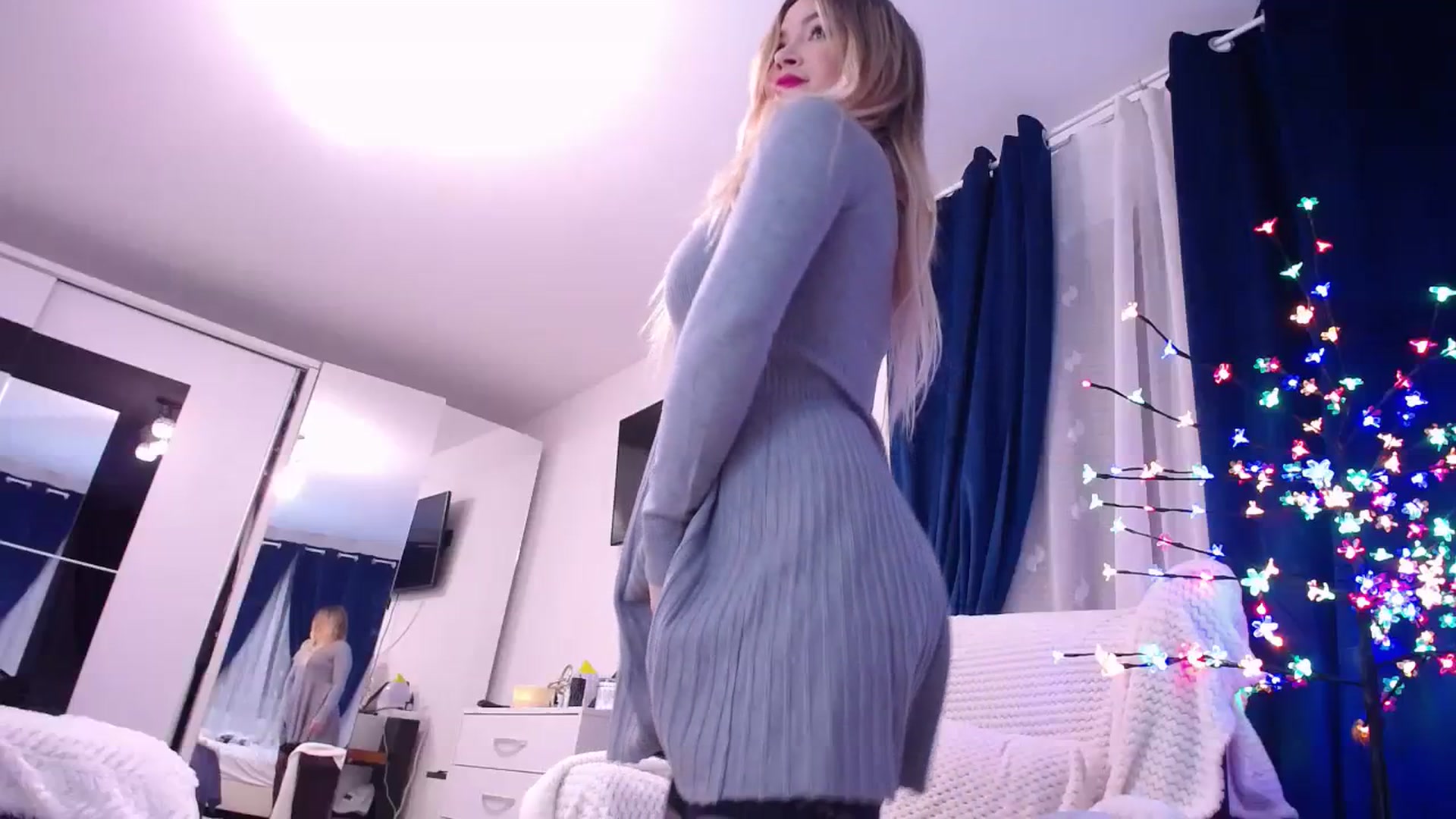 Gallery image thumbnail from Katy_KatyXX's myfreecams stream on, 01/10/2024, 03:39 image 17 of 20